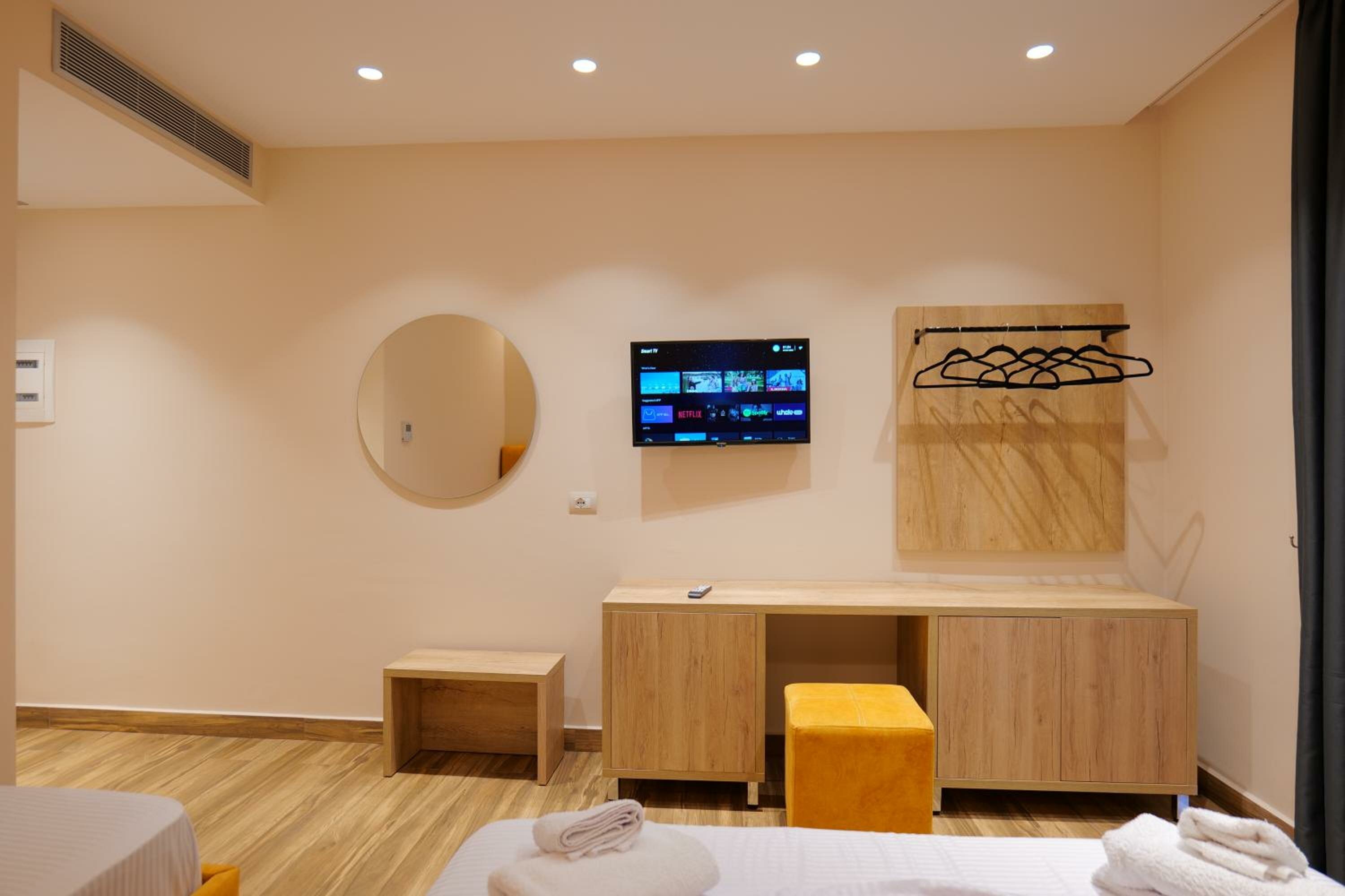 Deluxe Triple Room with Sea View