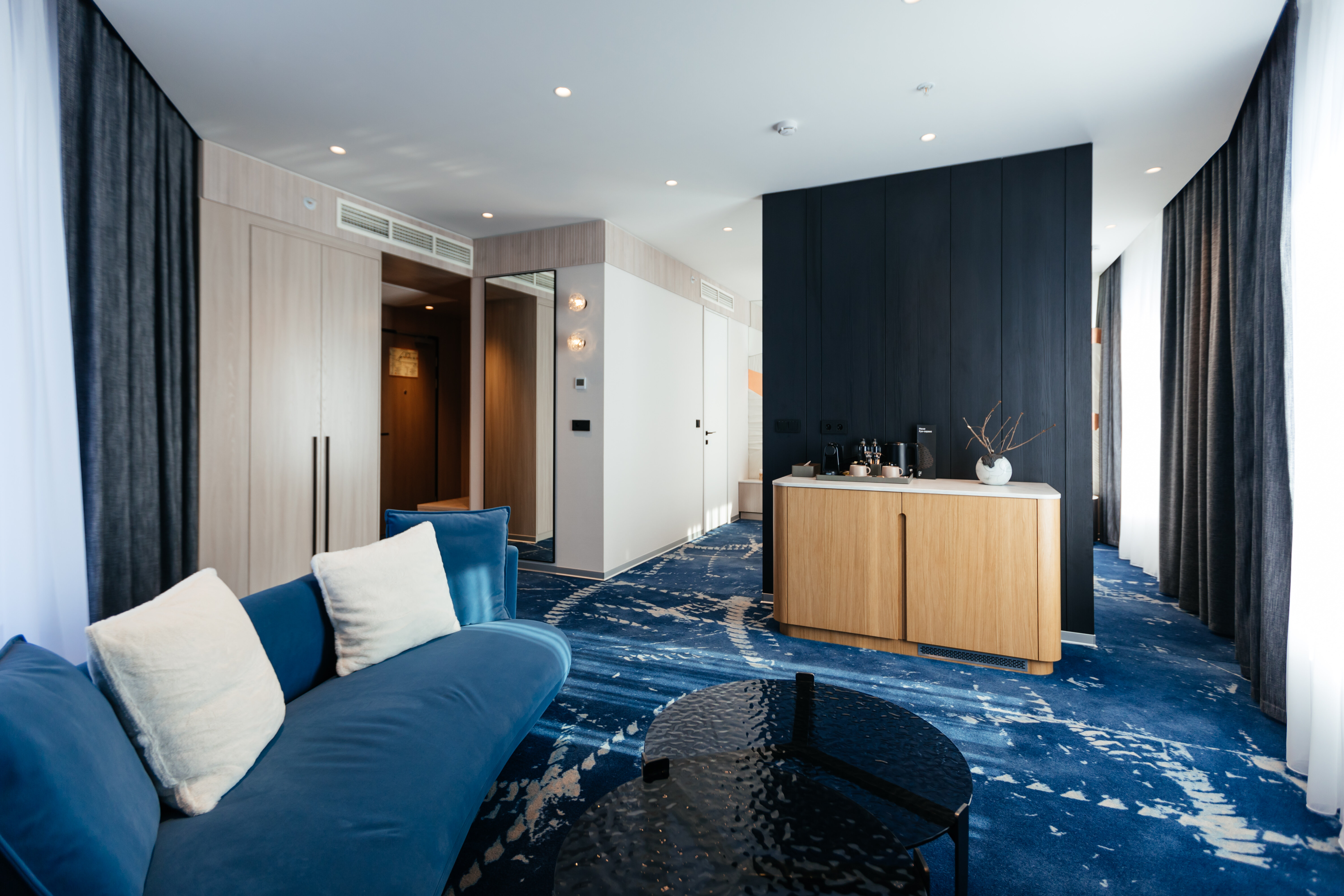 Джуниор Сюит "Нариори"