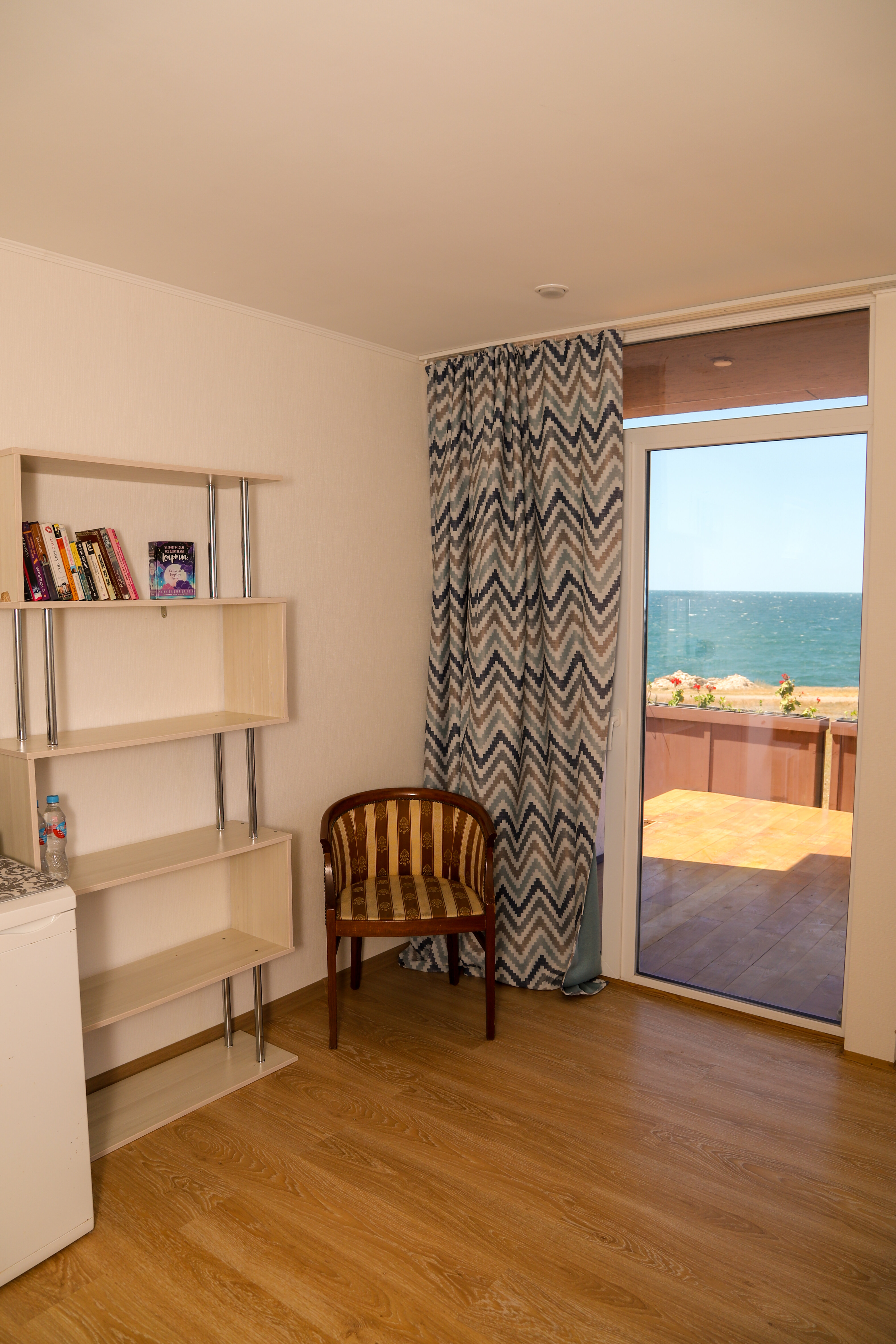 Трехместный номер с видом на море