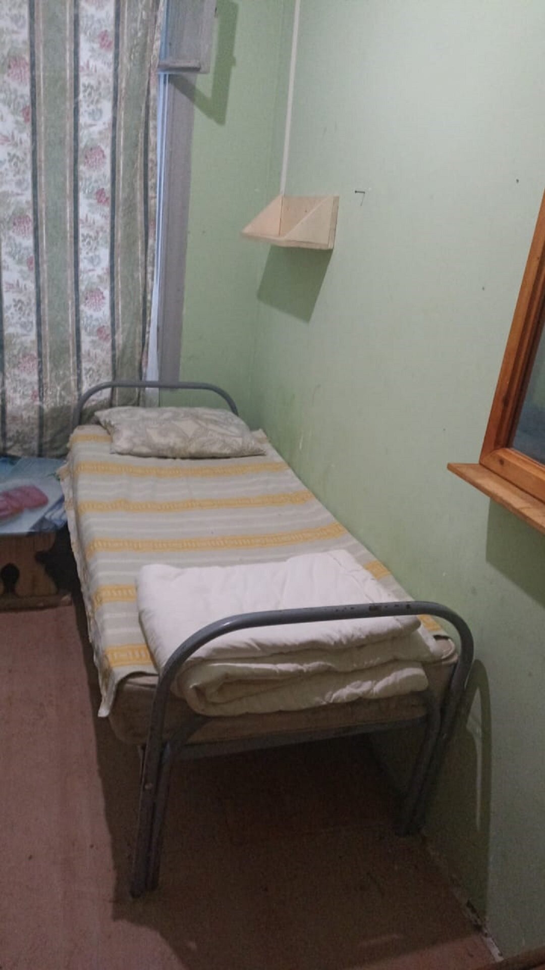 Одноместный номер с общим душем и туалетом