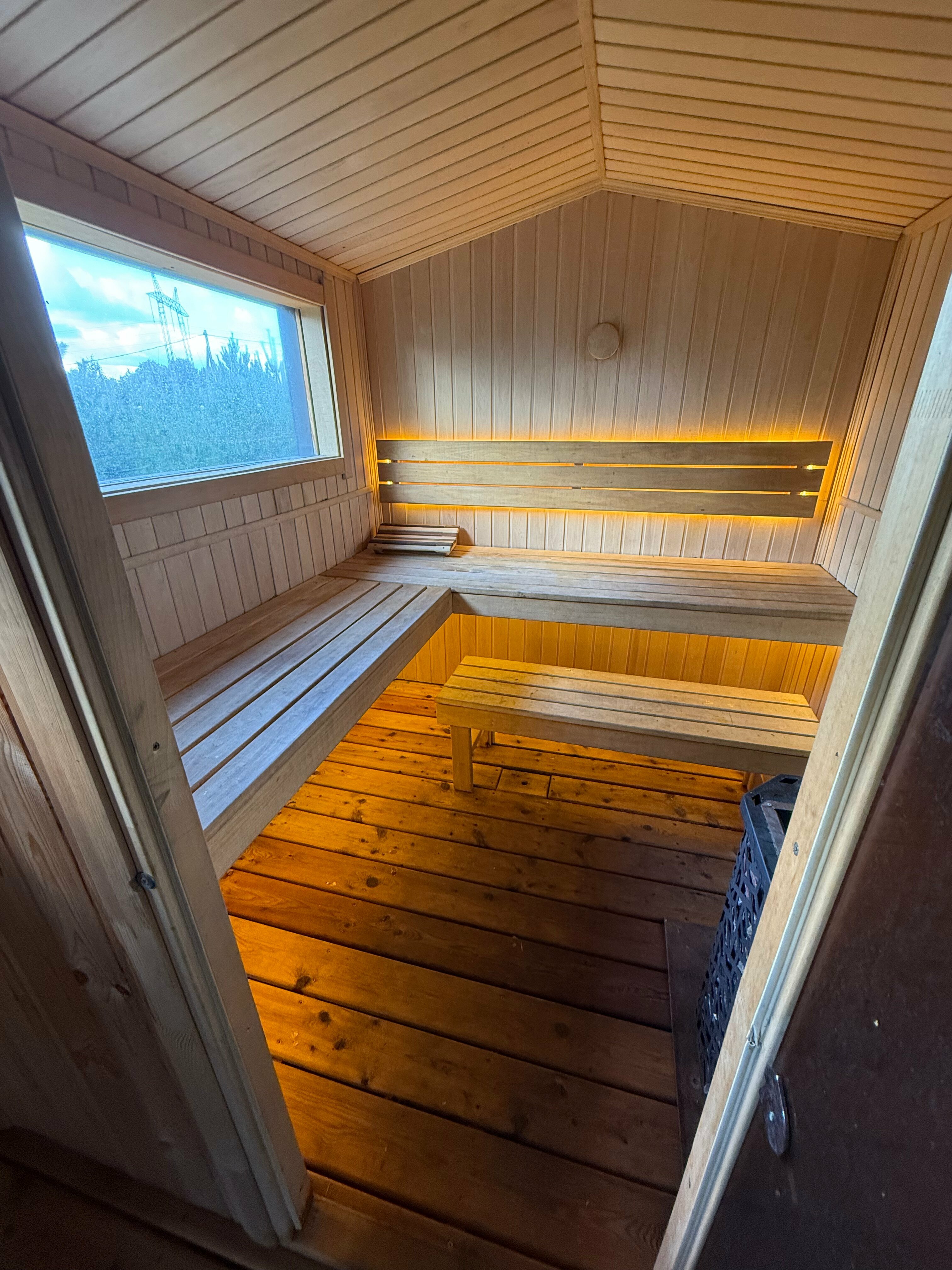 Коттедж с видом на лес