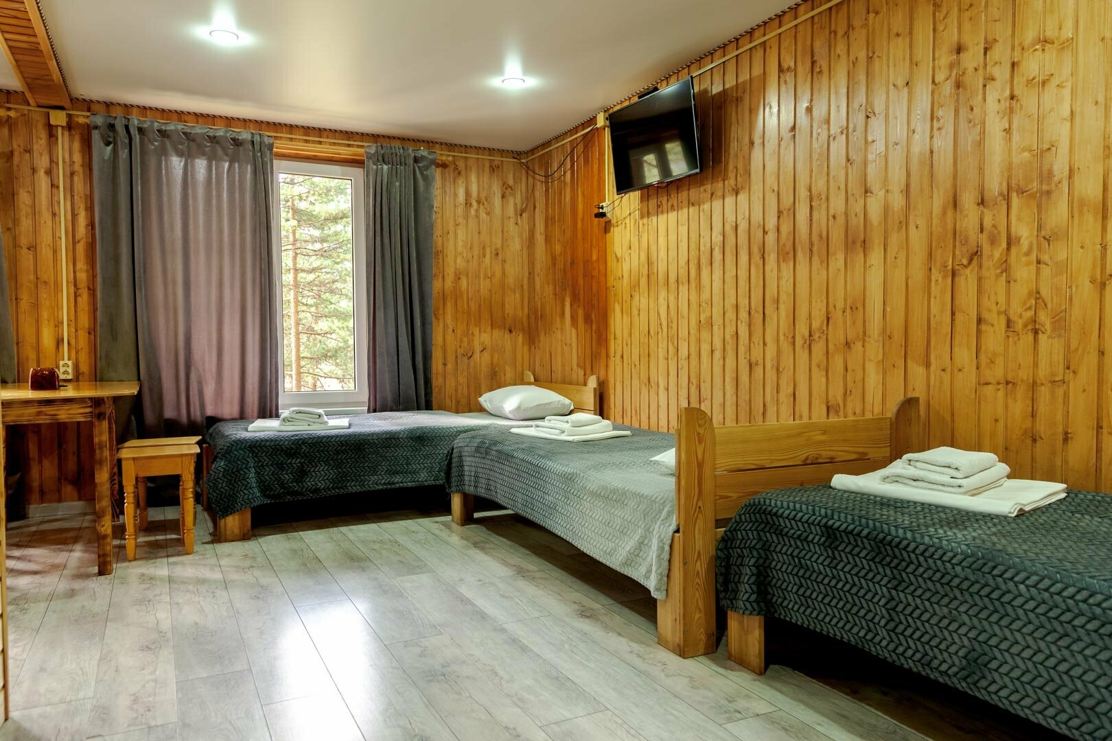 Двухэтажный дом с размещением до 12 гостей