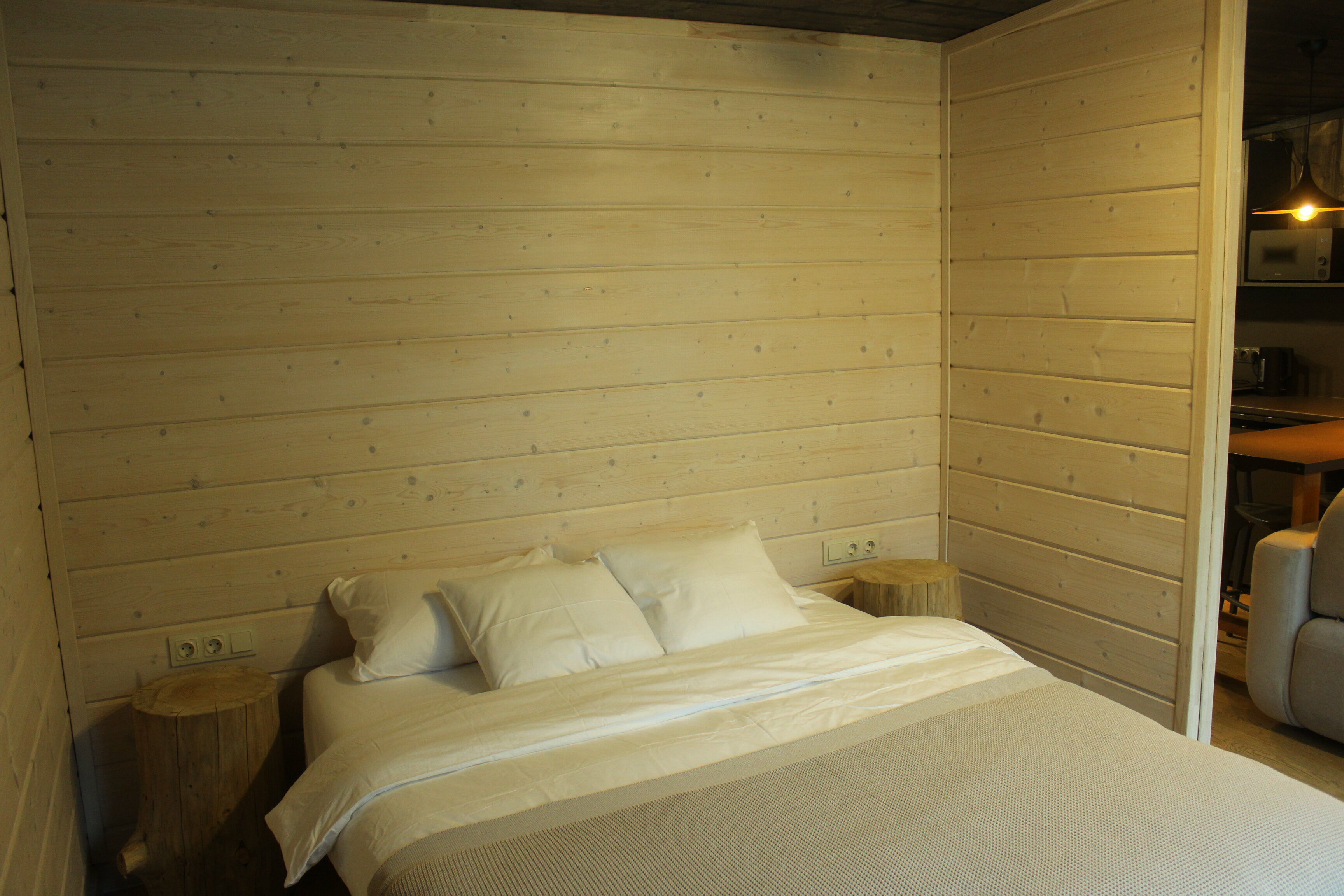 Вилла с видом на озеро