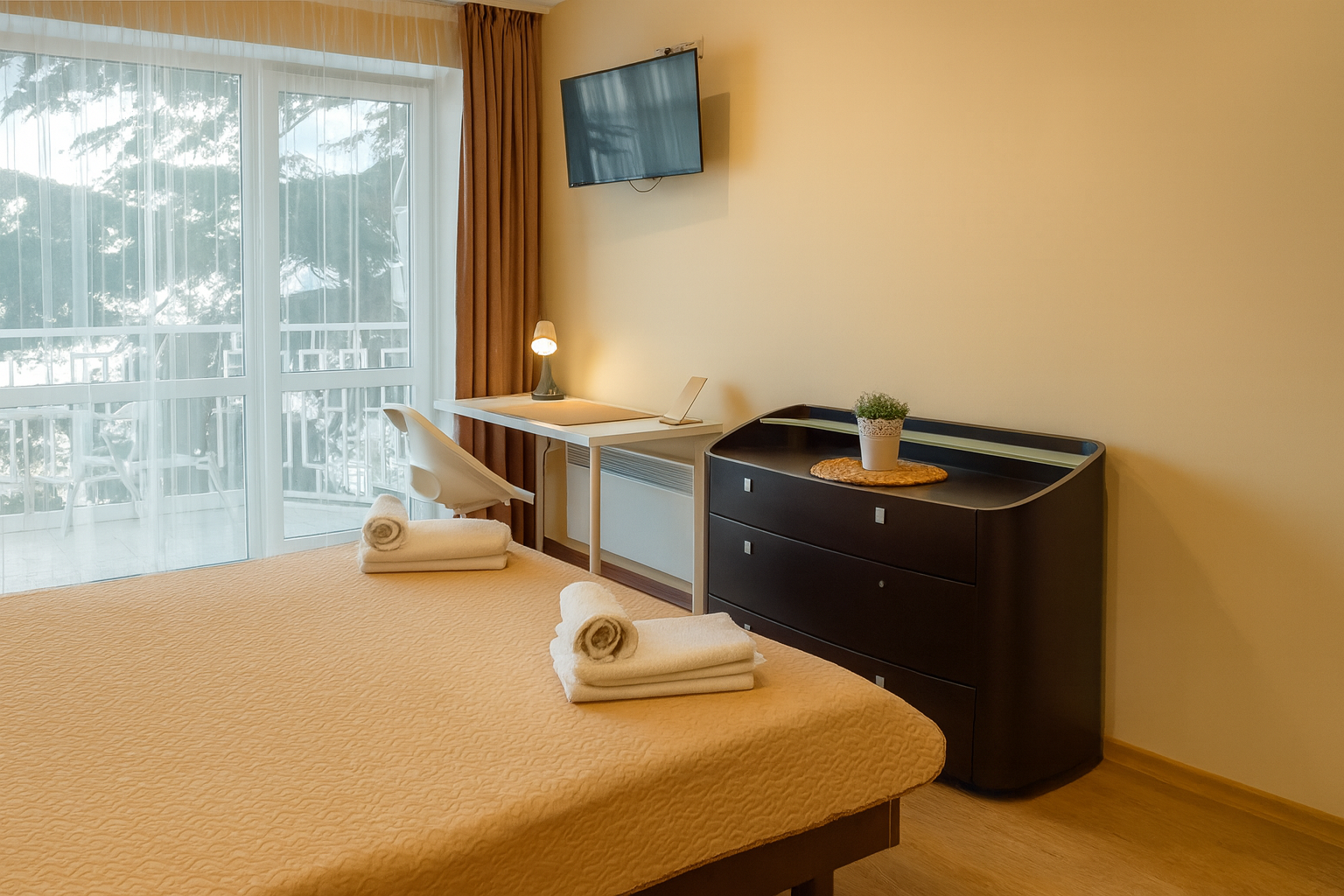 Люкс с мини-кухней (2-х комн., корп. Корфу)