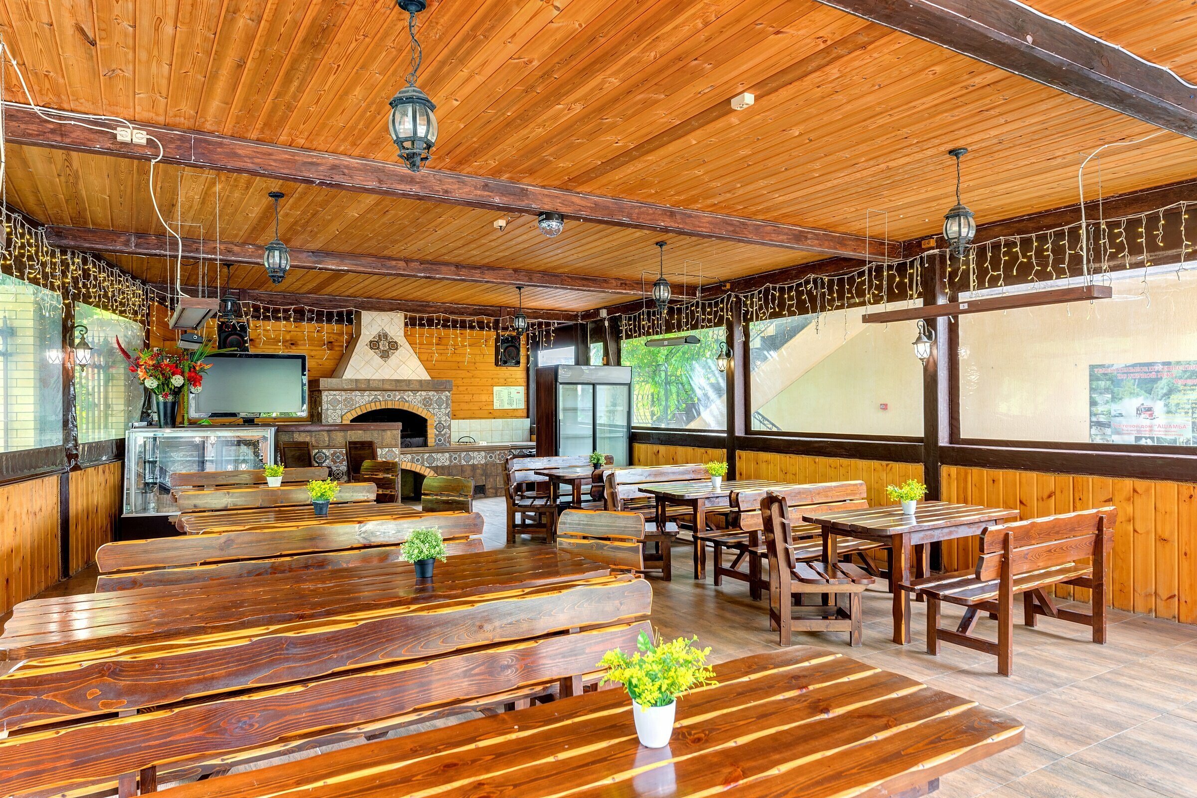 Четырехместный номер с ванной комнатой