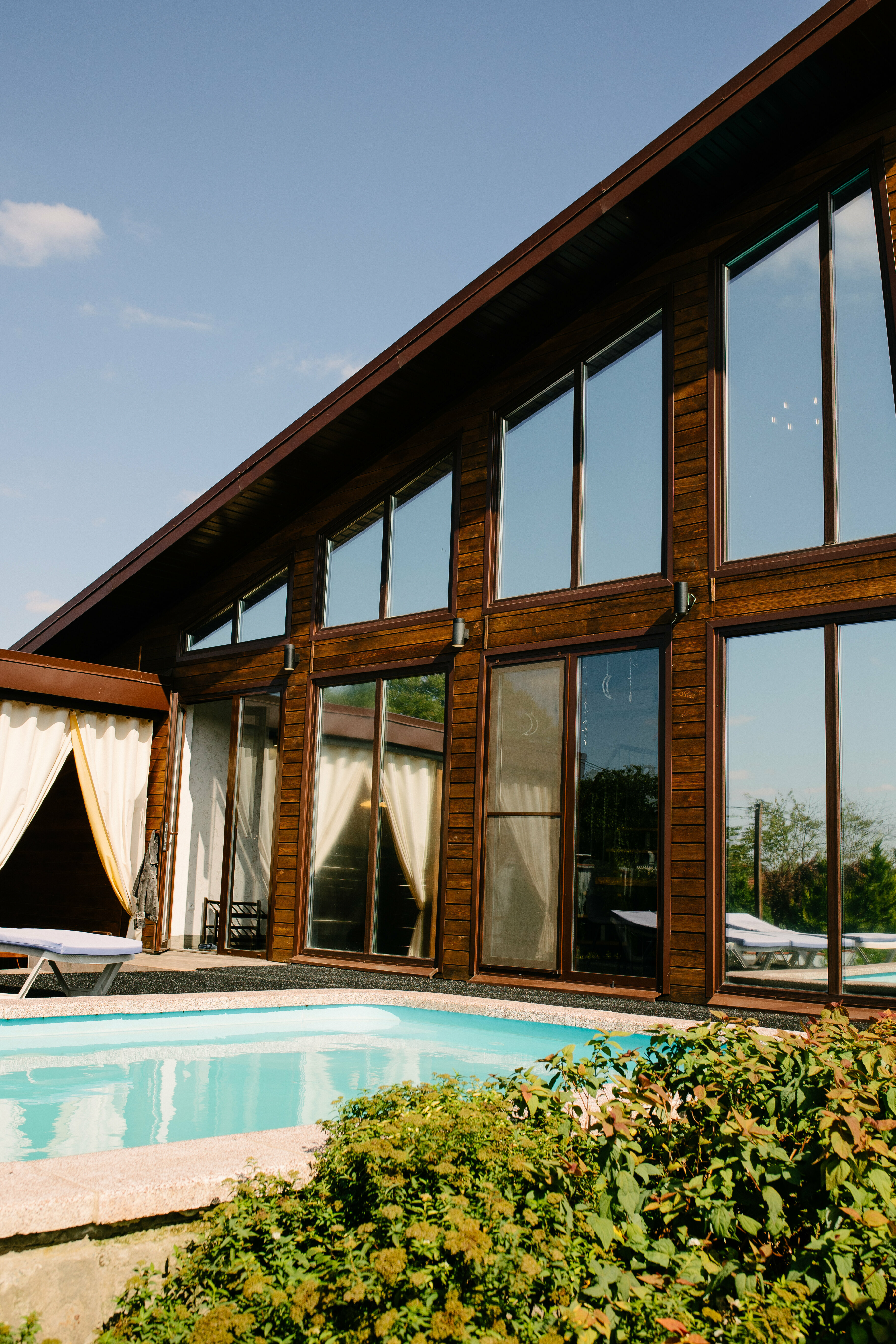 Дом "Барни" с горячим бассейном и видом на закат