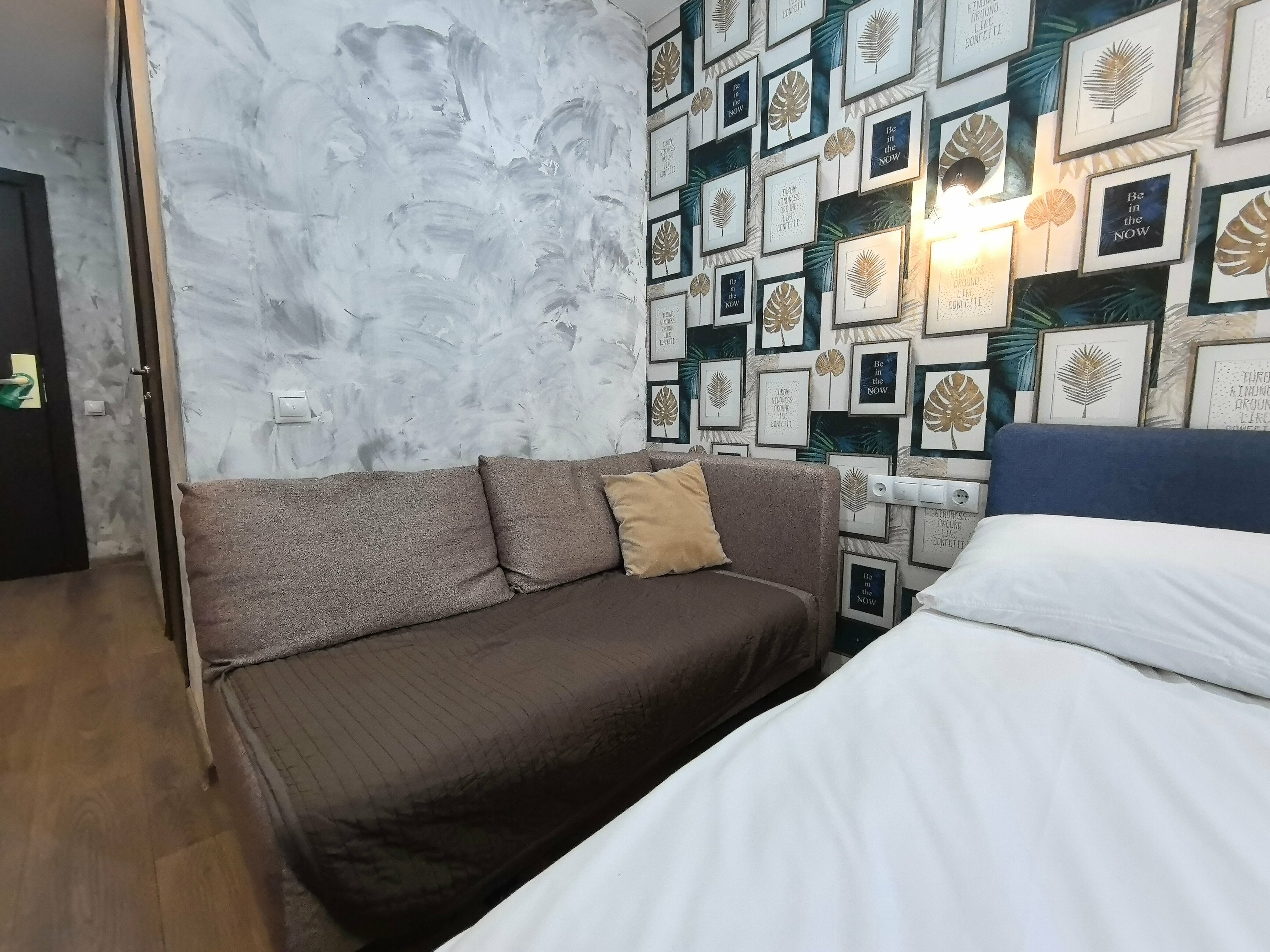 Улучшенный двухместный номер с 2 отдельными кроватями