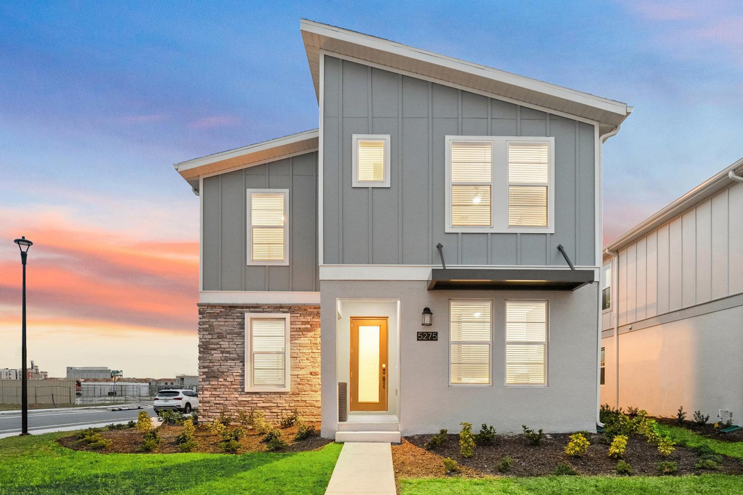 7 Bedroom Estate with Private Pool & Kitchen