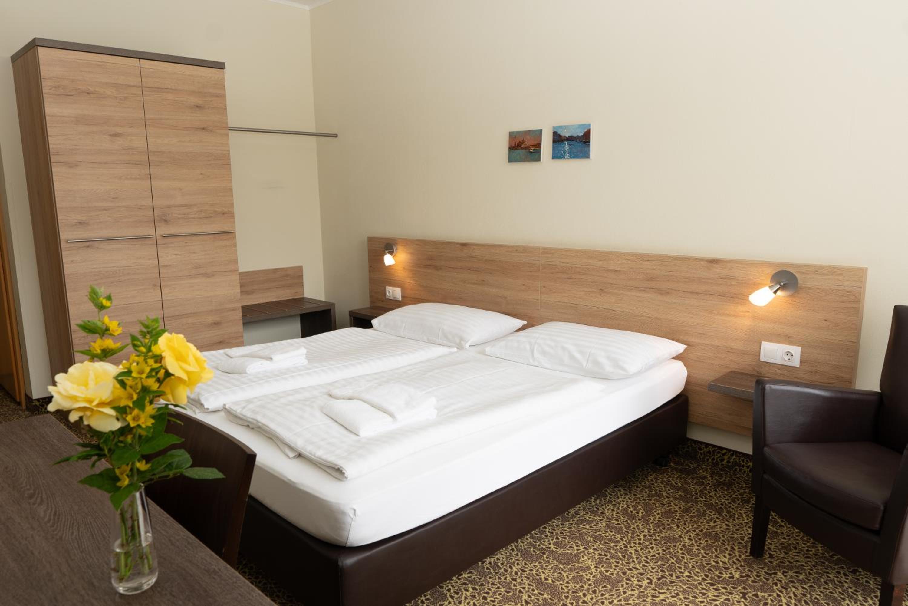 Classic Double or Twin Room with Balcony