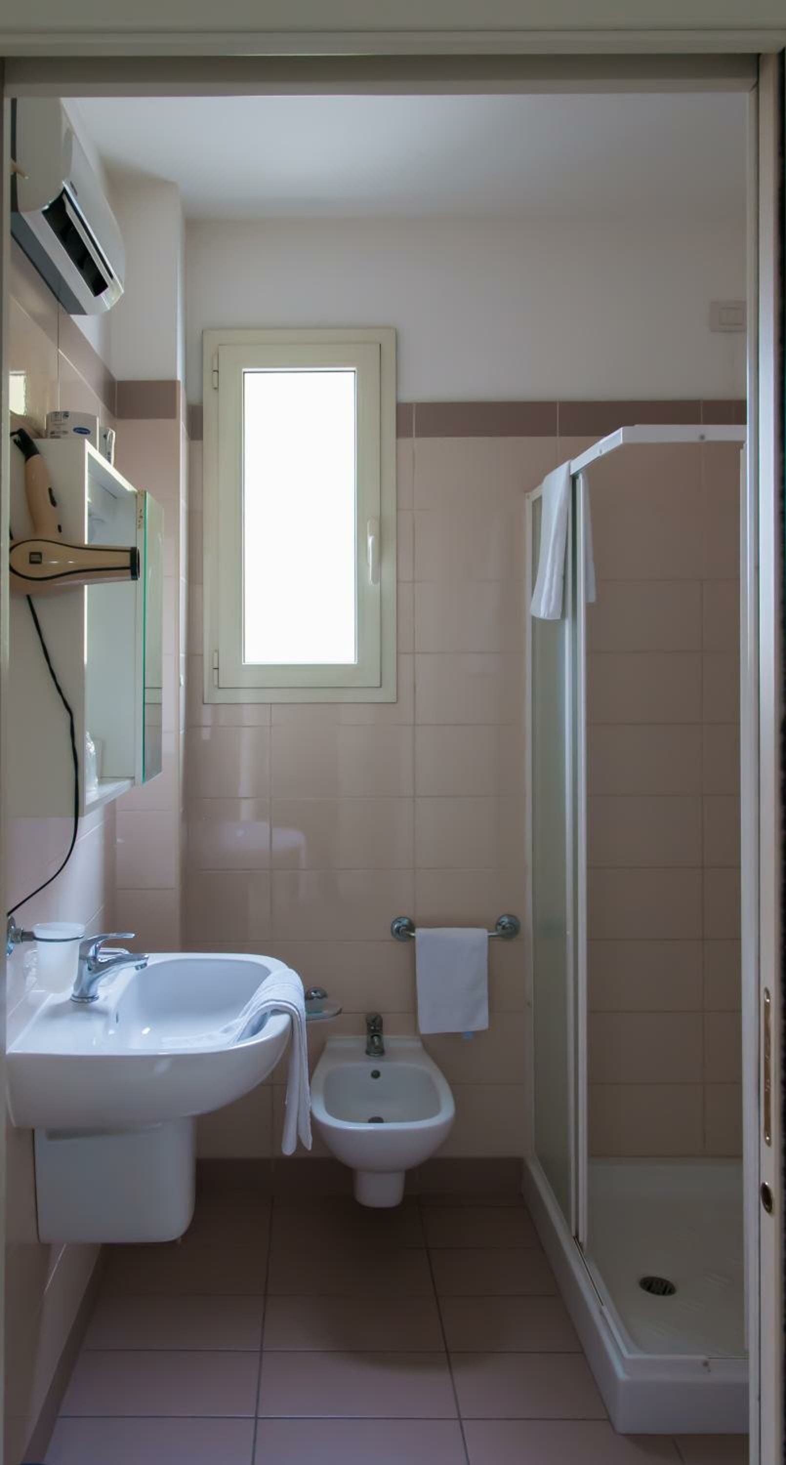 One-Bedroom Apartment with Balcony