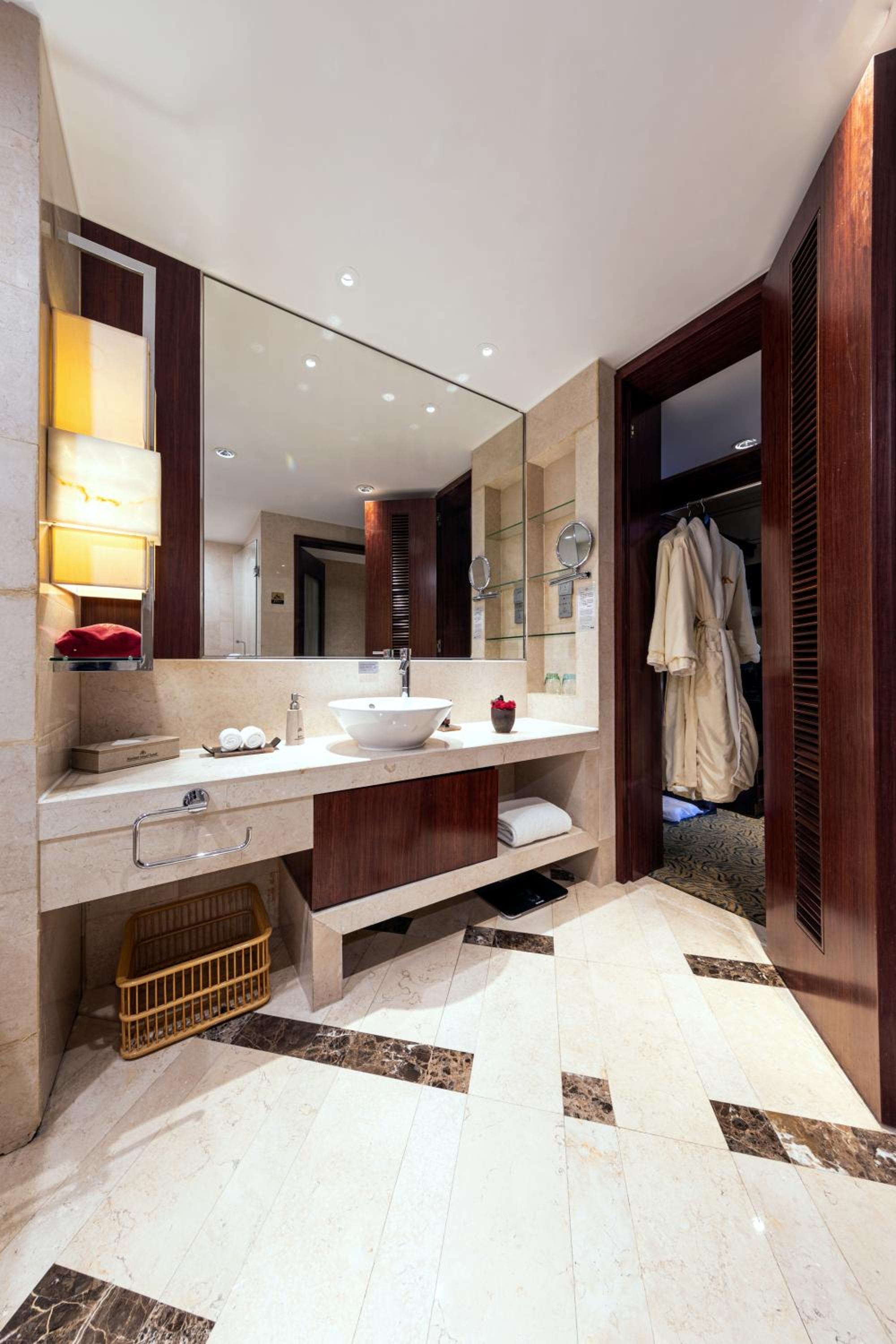 Executive King Room
