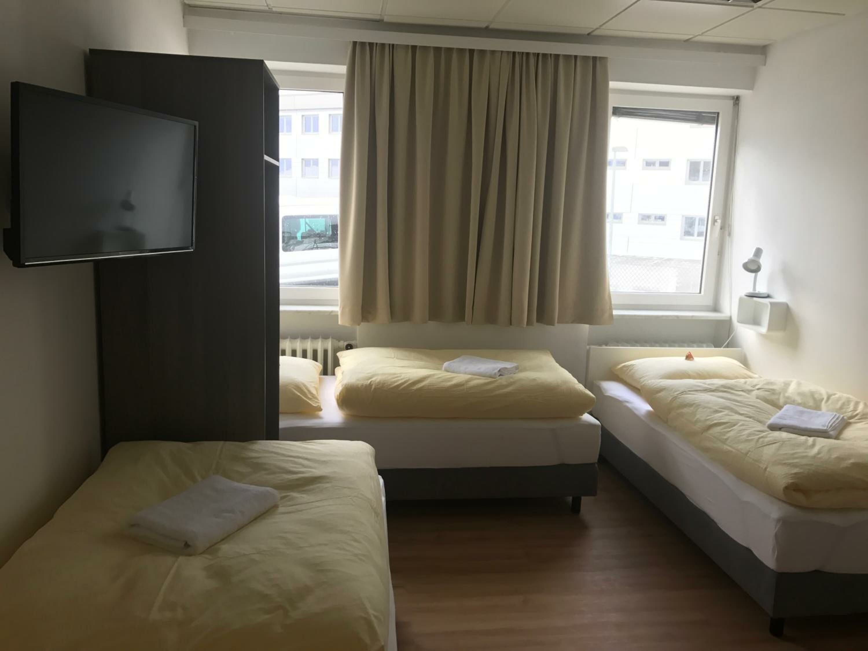 Triple Room with Private Bathroom