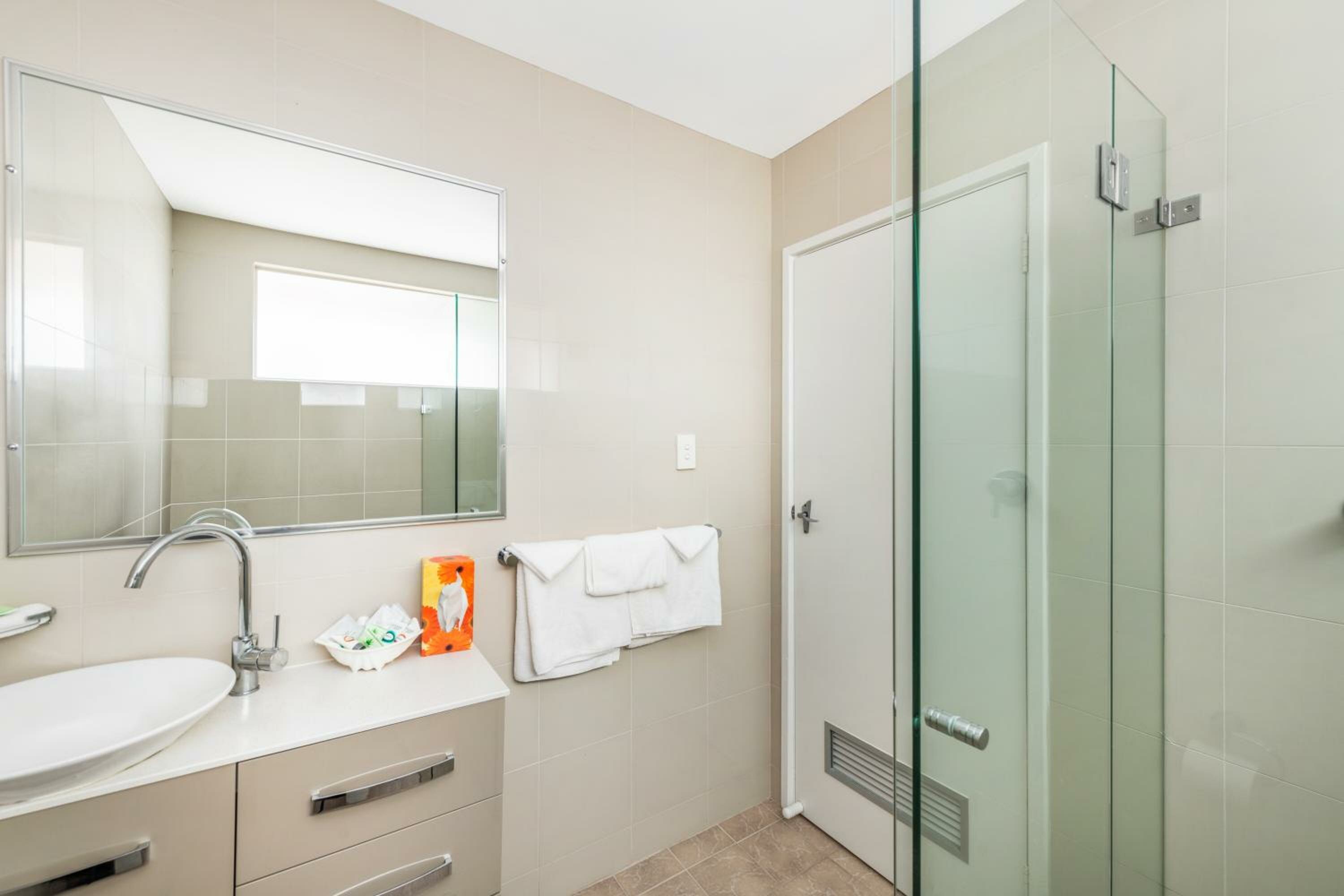 Twin Room ( No Pets)