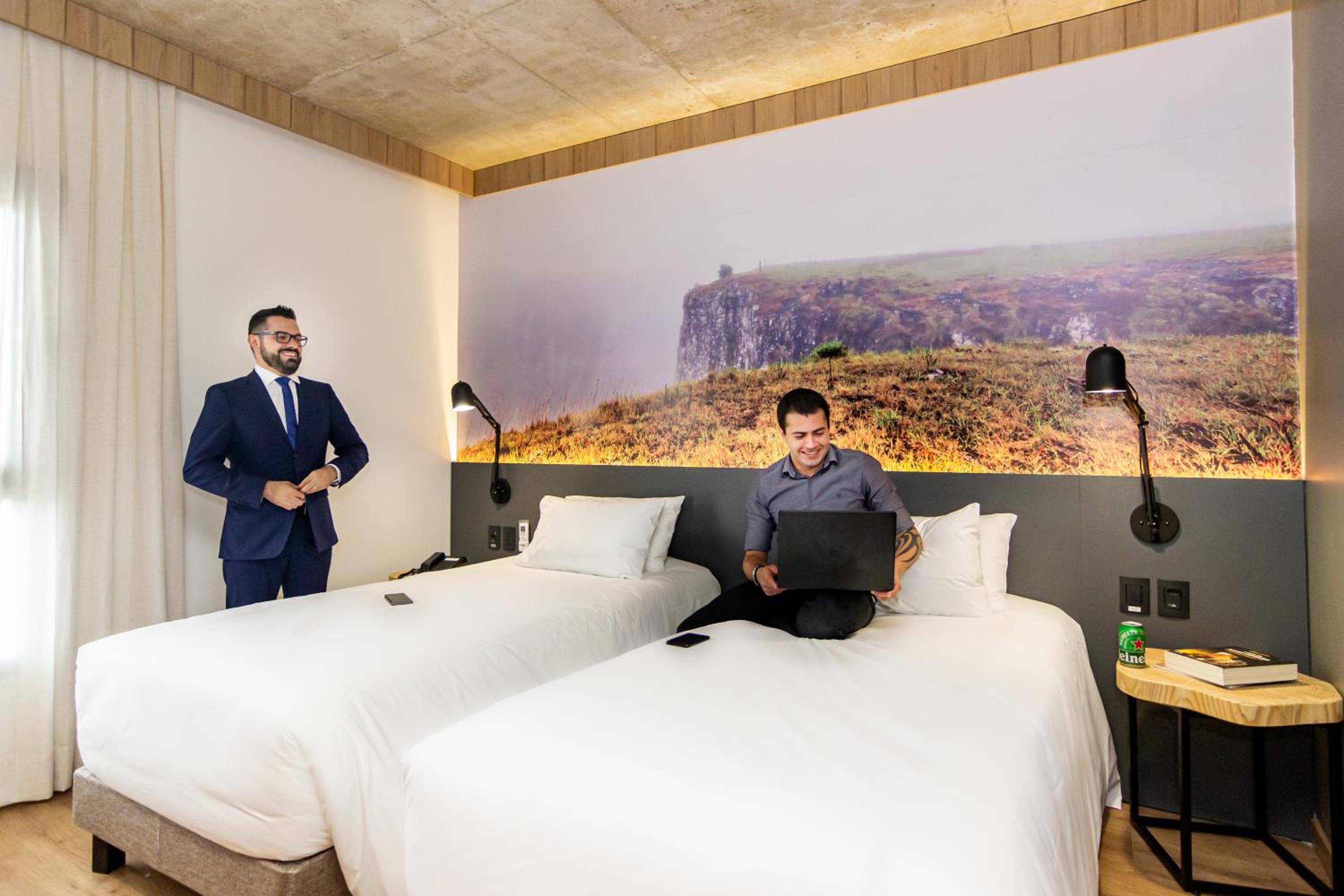 Standard Twin Room