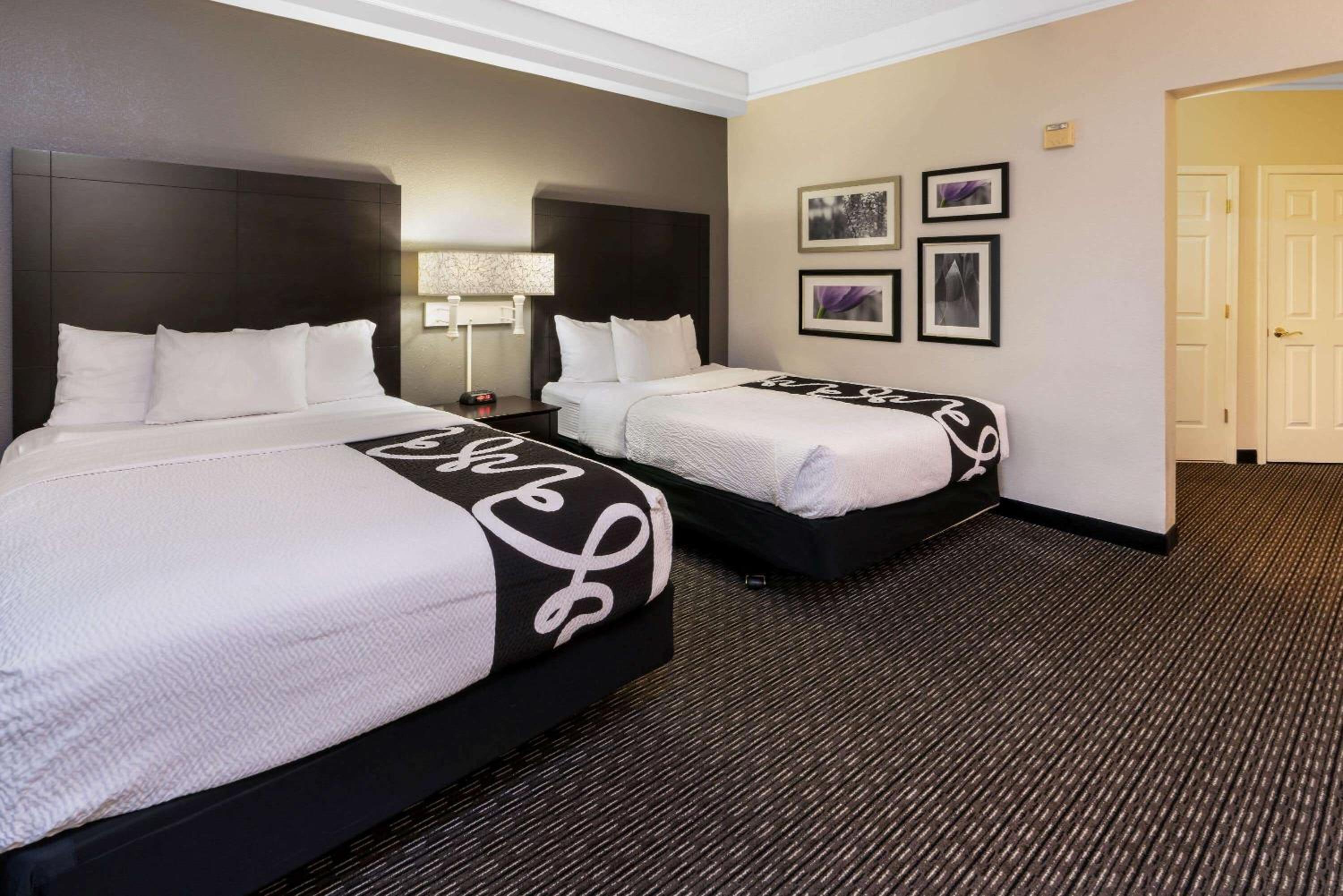 Double Room with Two Double Beds - Disability Access