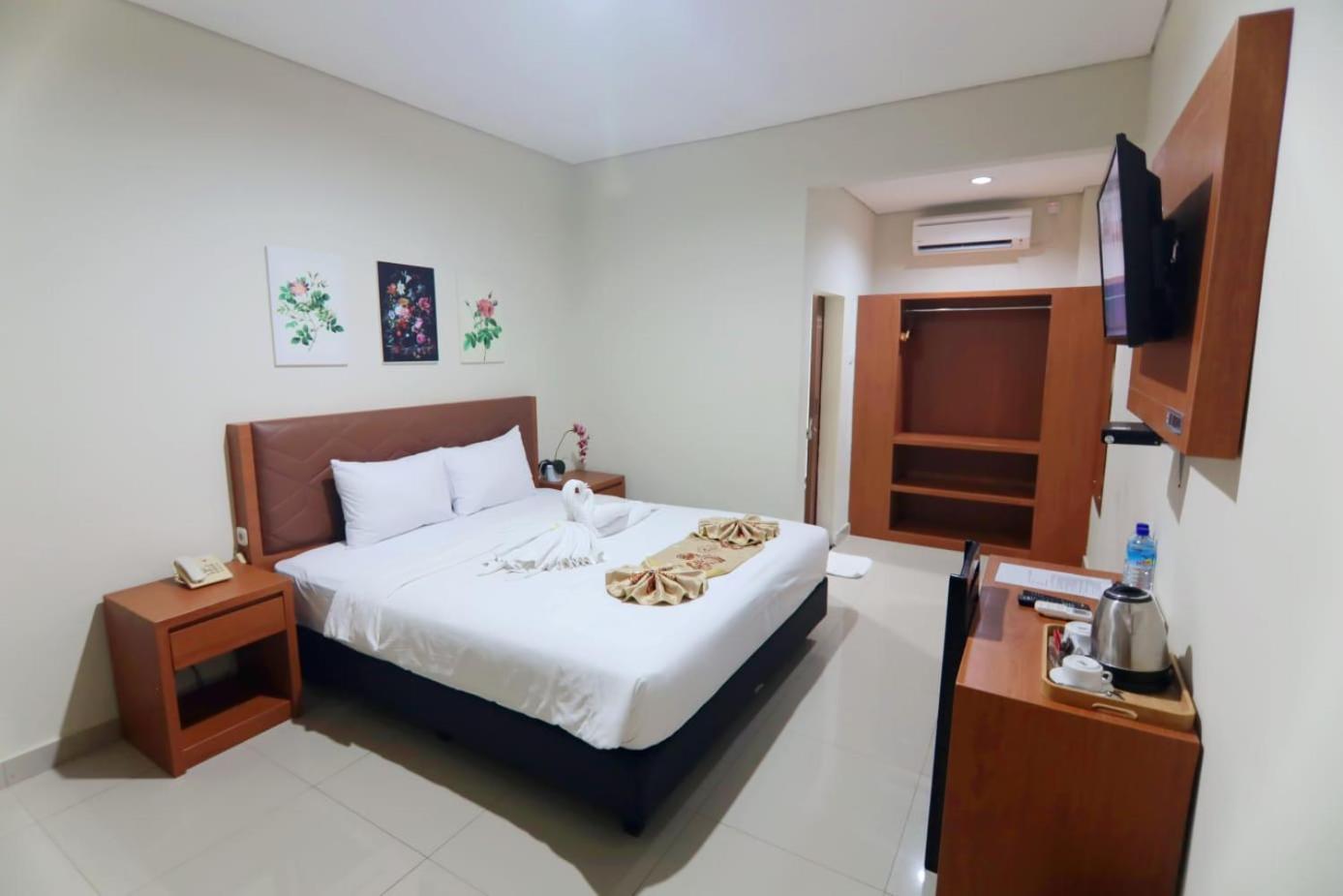 Standard Family Room