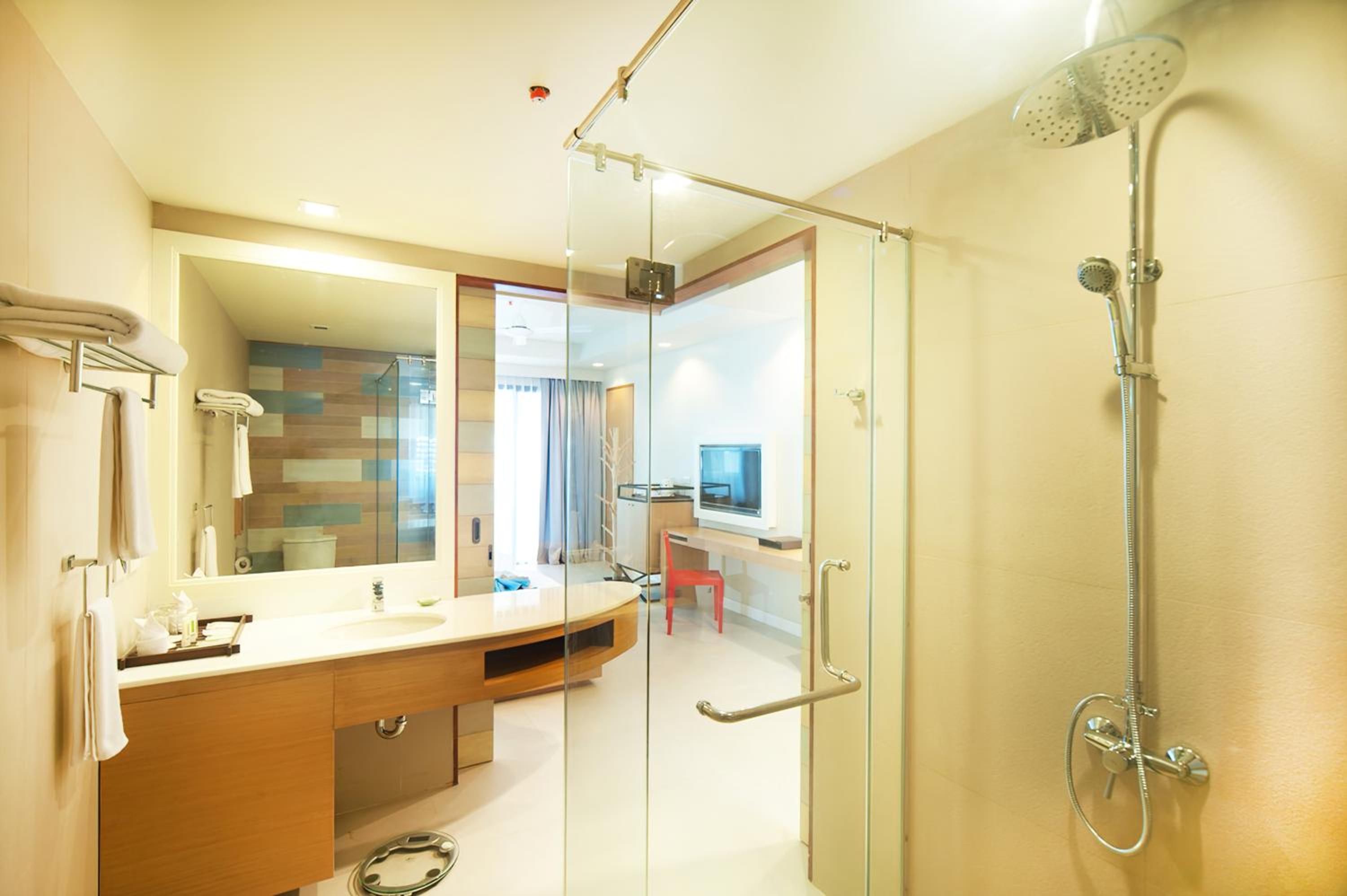 Family Pool Access Room