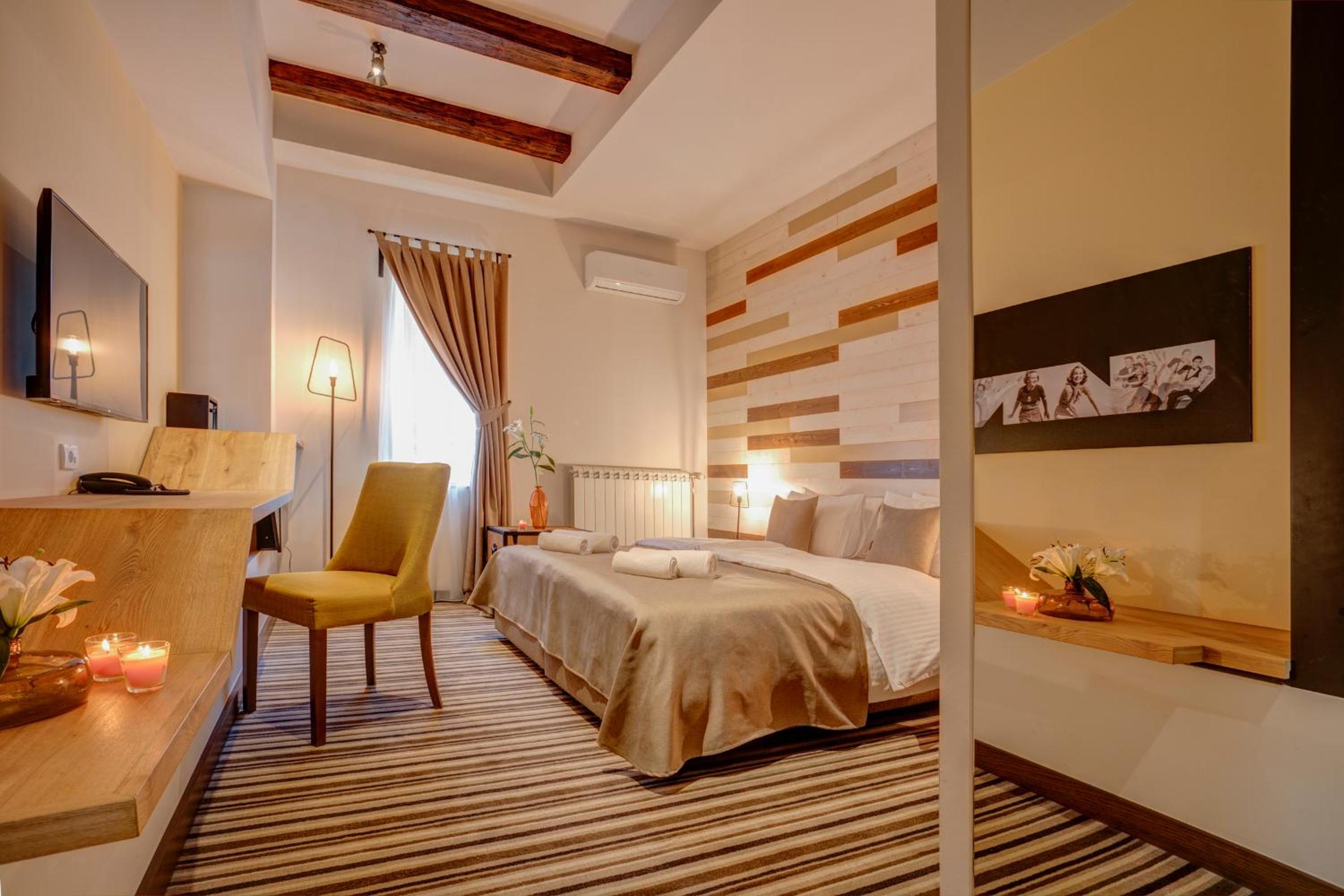 Standard Double or Twin Room with Free Parking and Soft Drinks