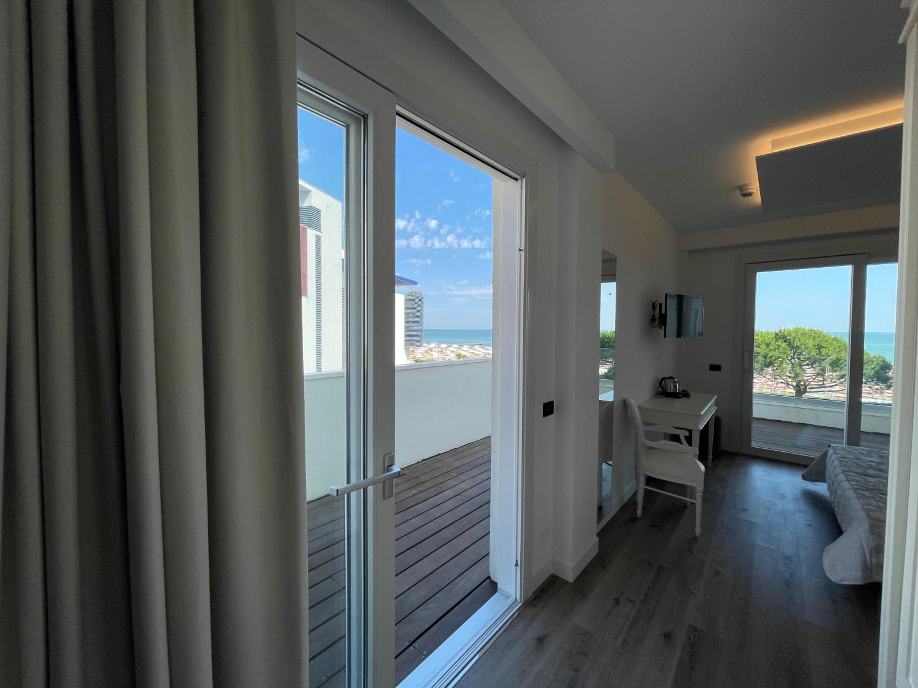 Junior Suite with Sea View