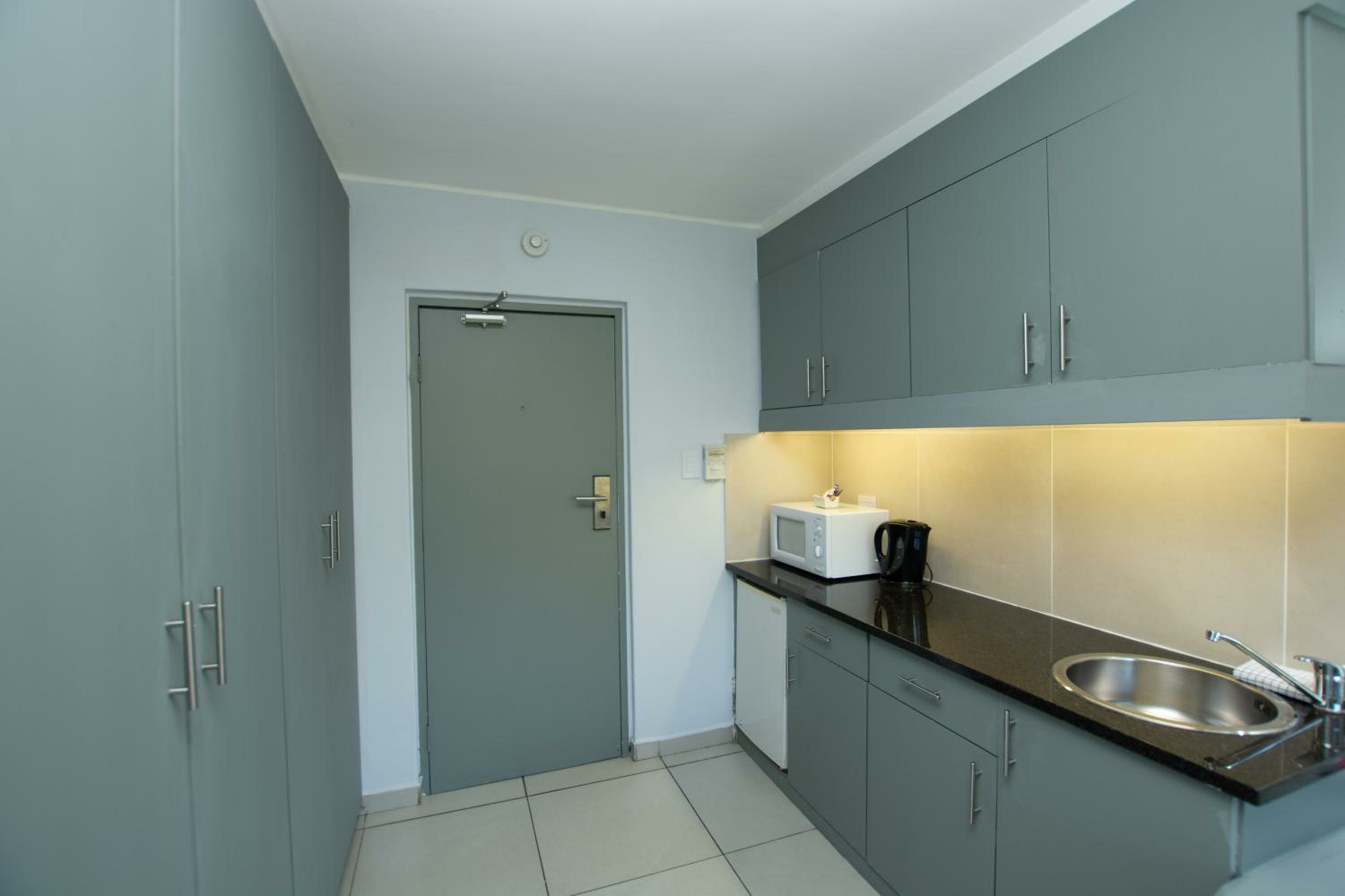 Studio with Mountain View