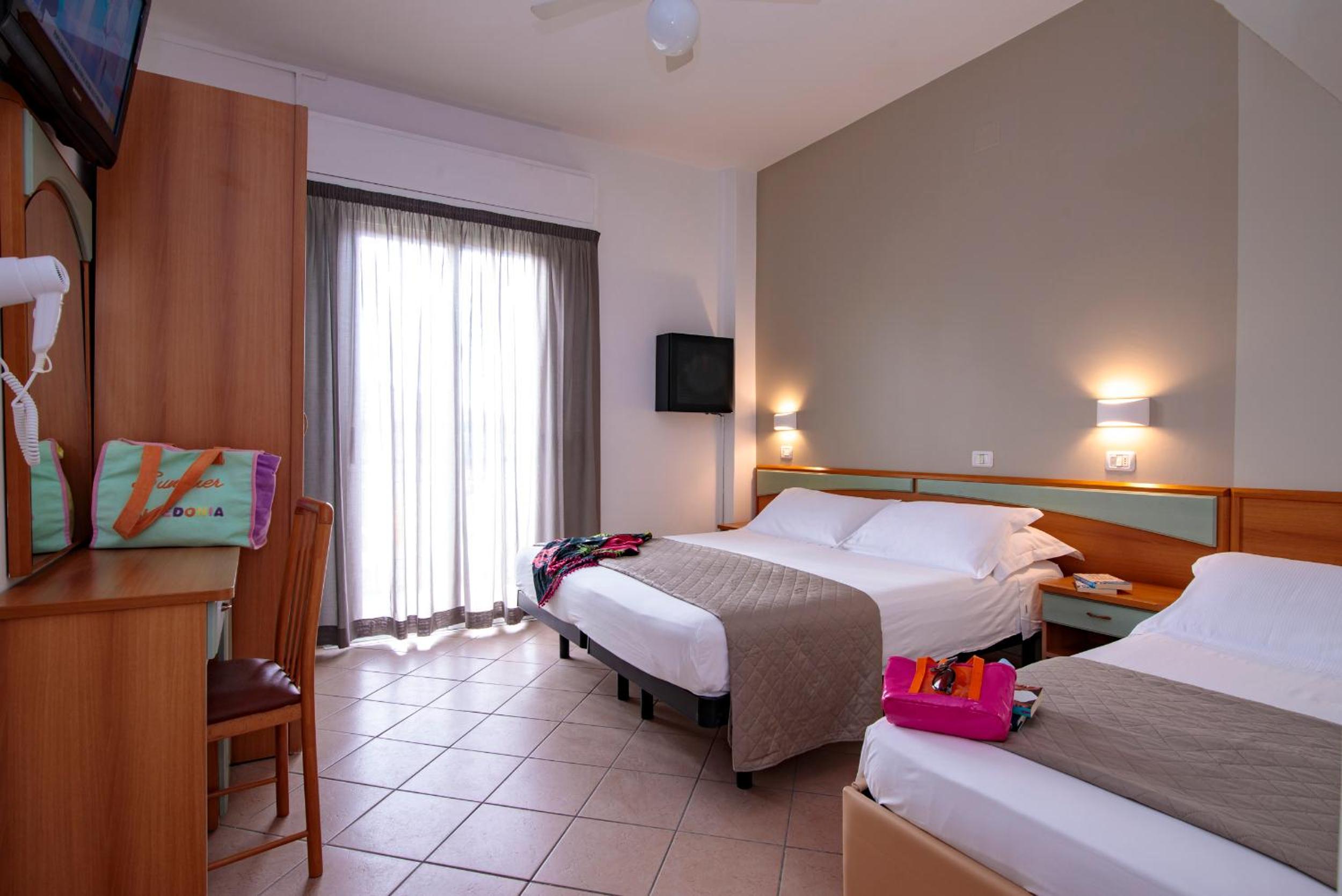 Comfort Triple Room