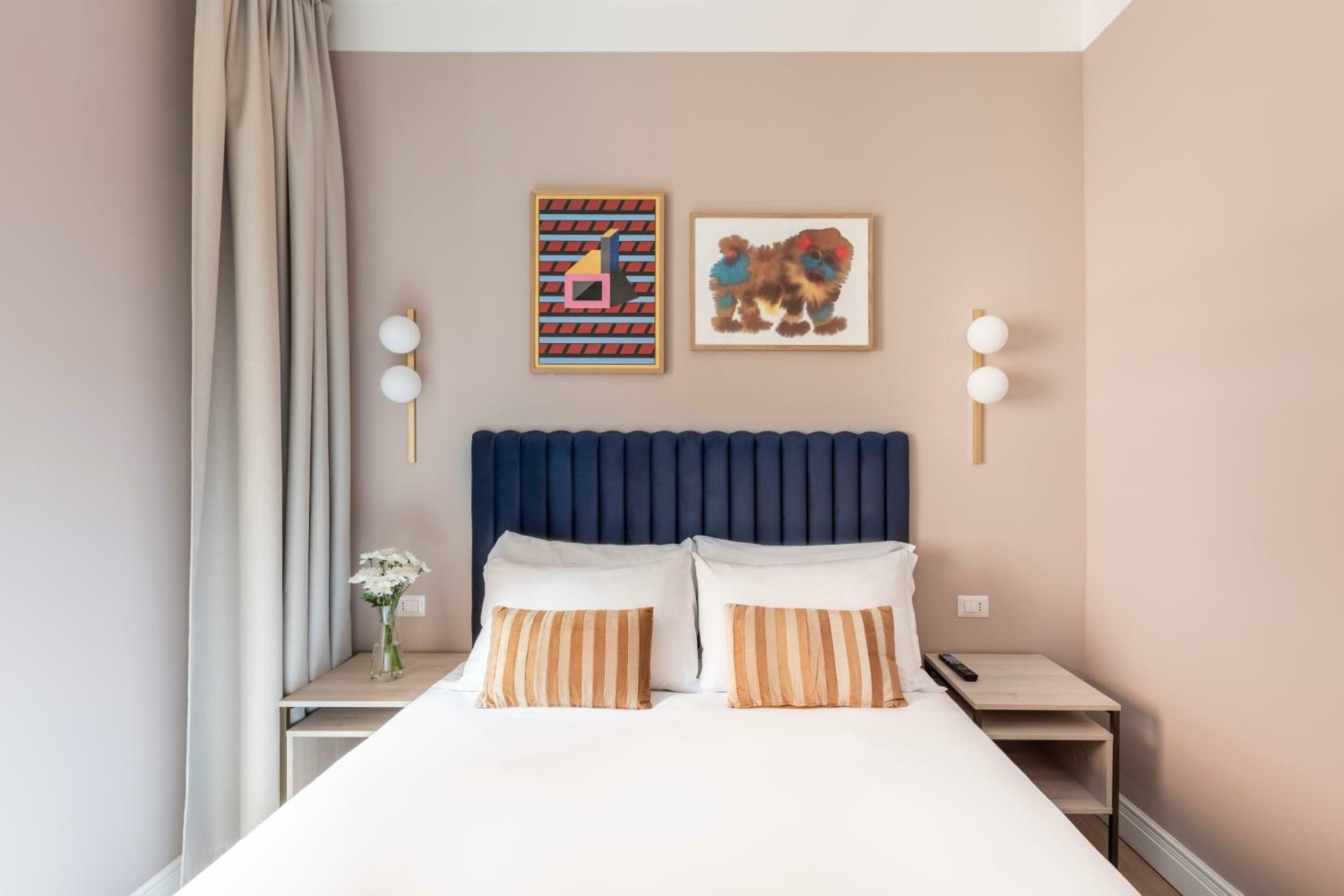 Large Room with Extra Single Bed