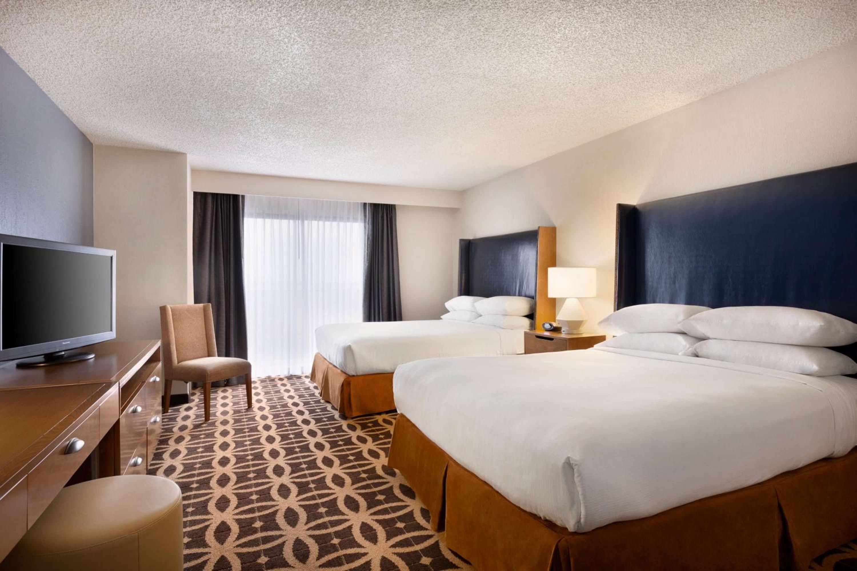 Suite with Two Queen Beds - Non-Smoking