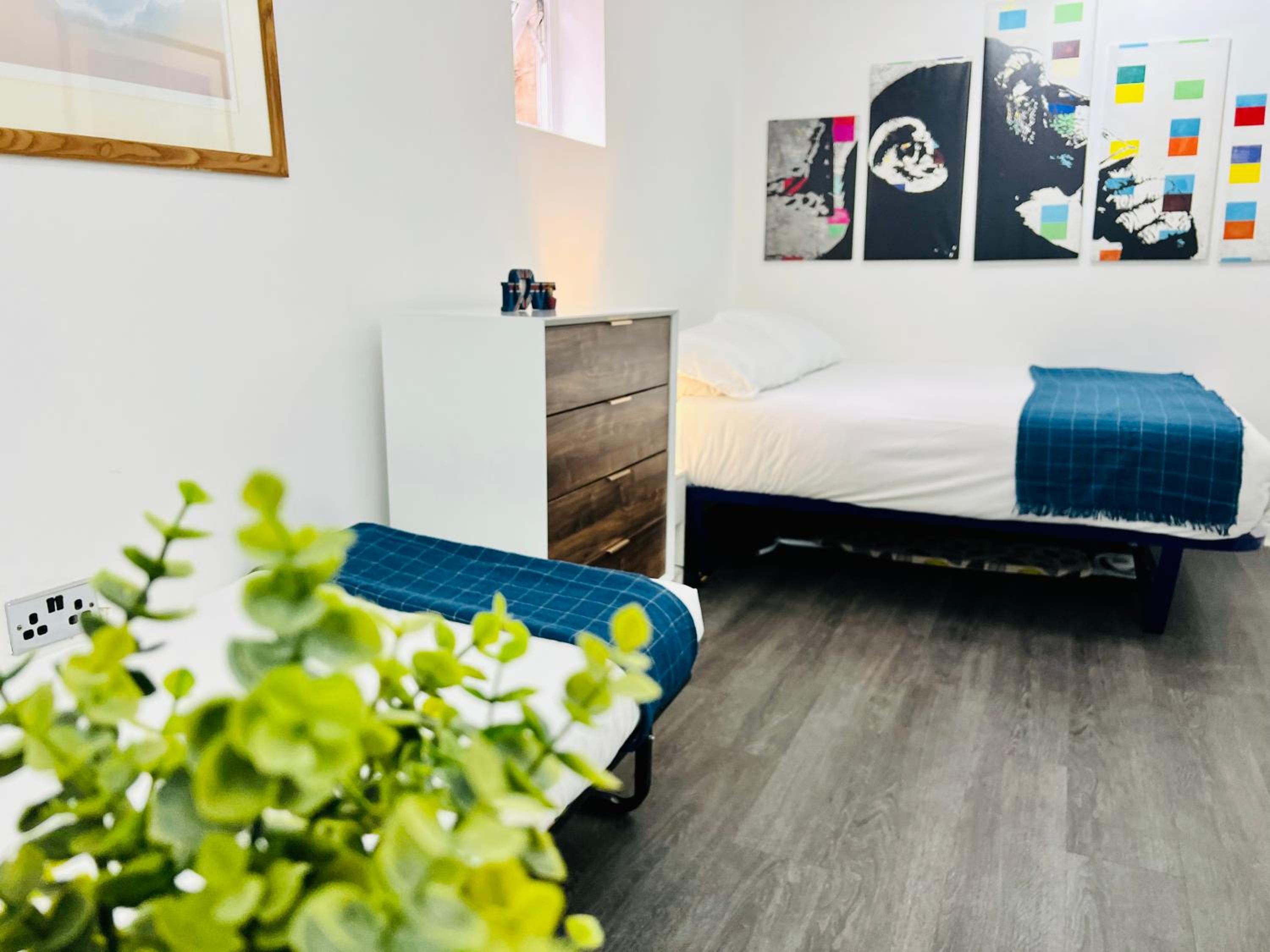 One-Bedroom Apartment