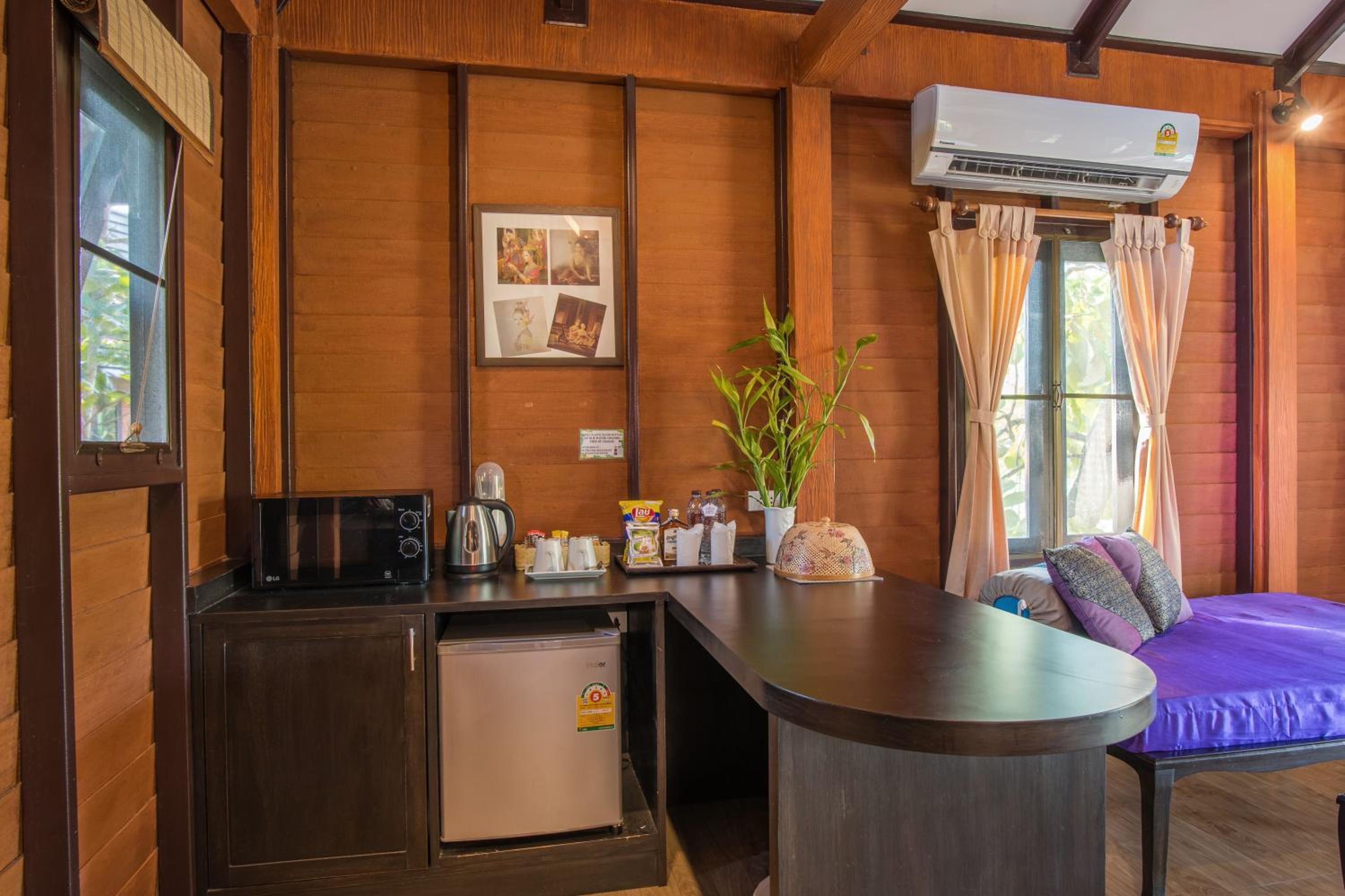 Villa with Lake View