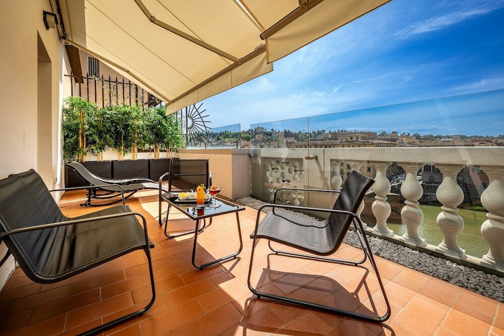 Suite, Terrace (Deluxe)