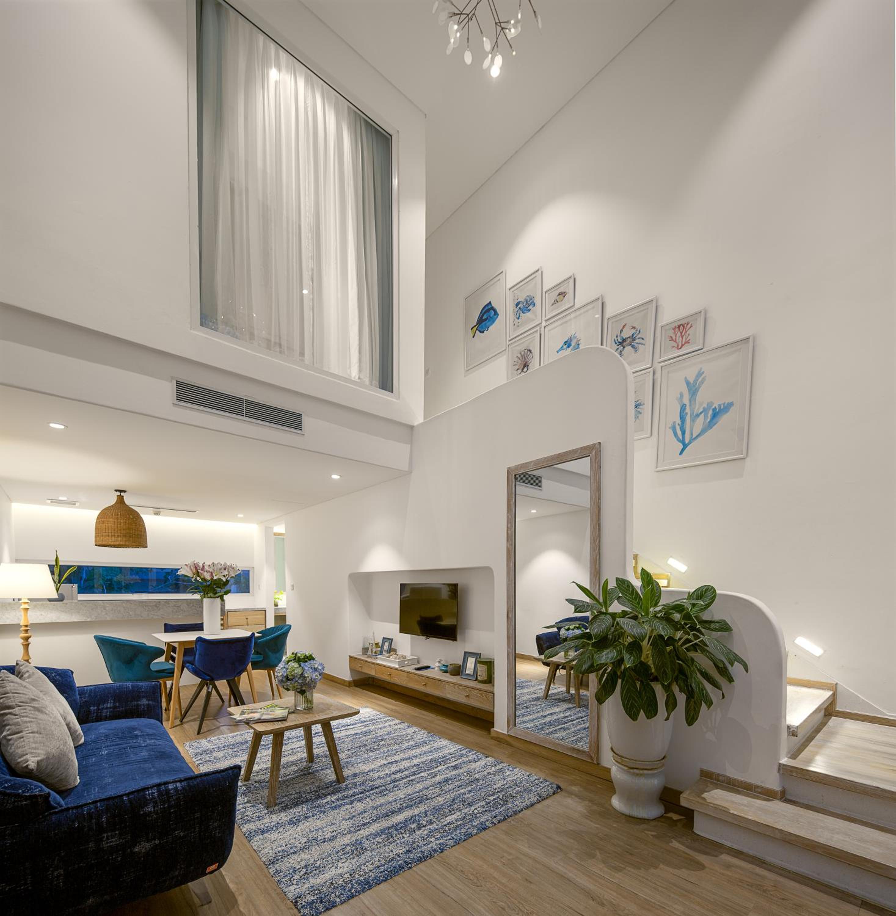 Duplex Residence with Balcony and Pool View