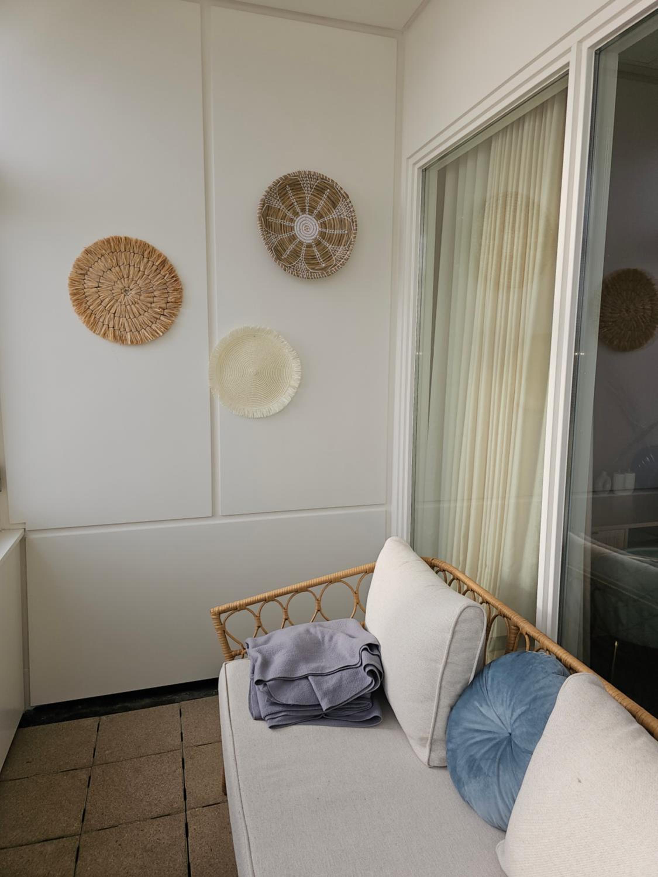 Deluxe Sea Side Loggia and Elevator Access Twin Room