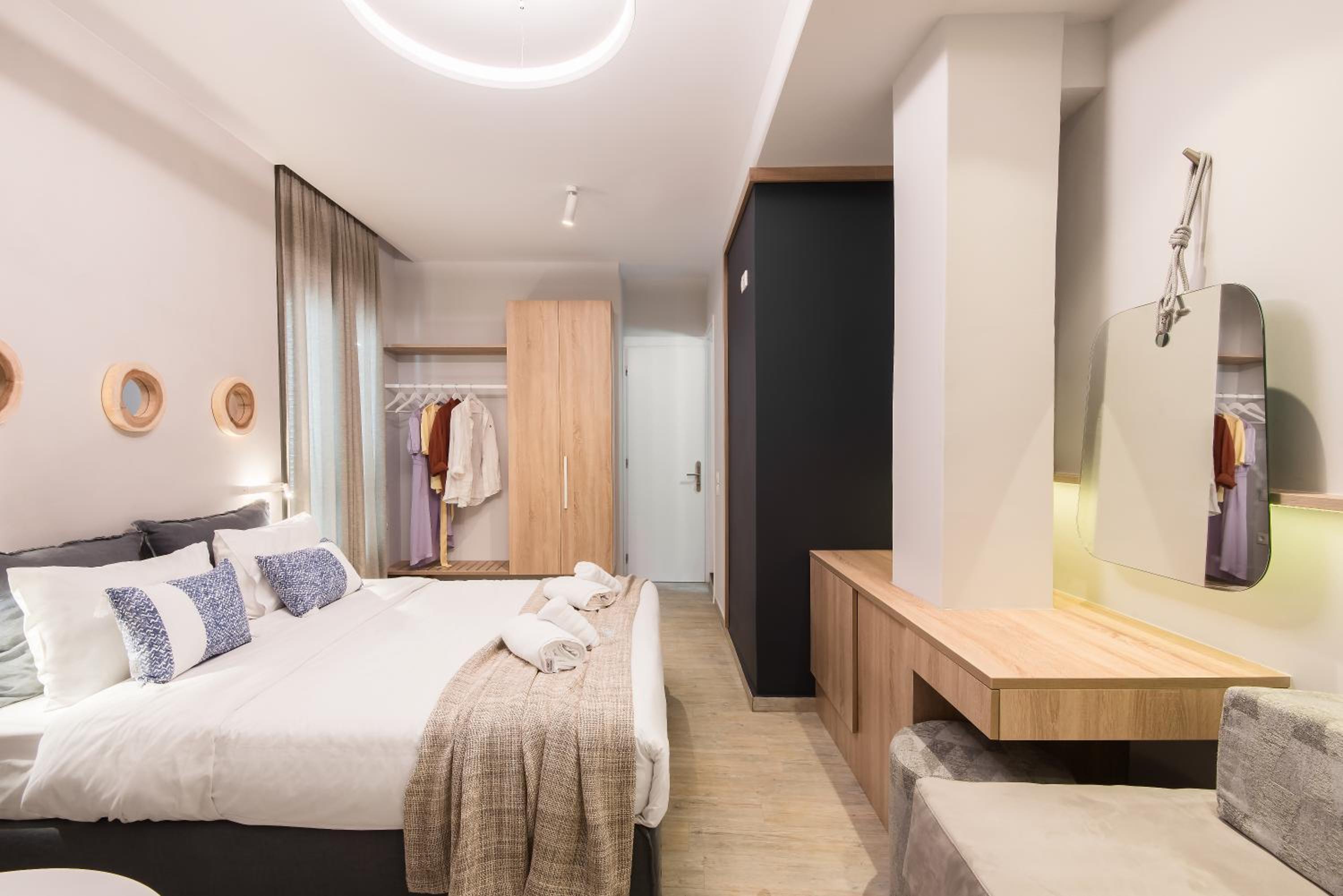 Triple Room with Partial Sea View