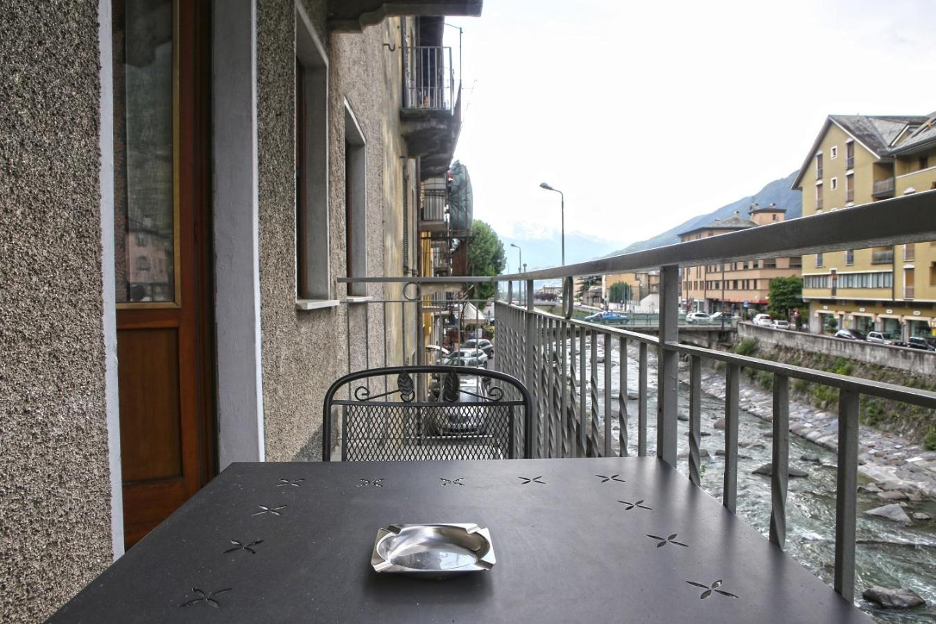 Triple Room with Mountain View