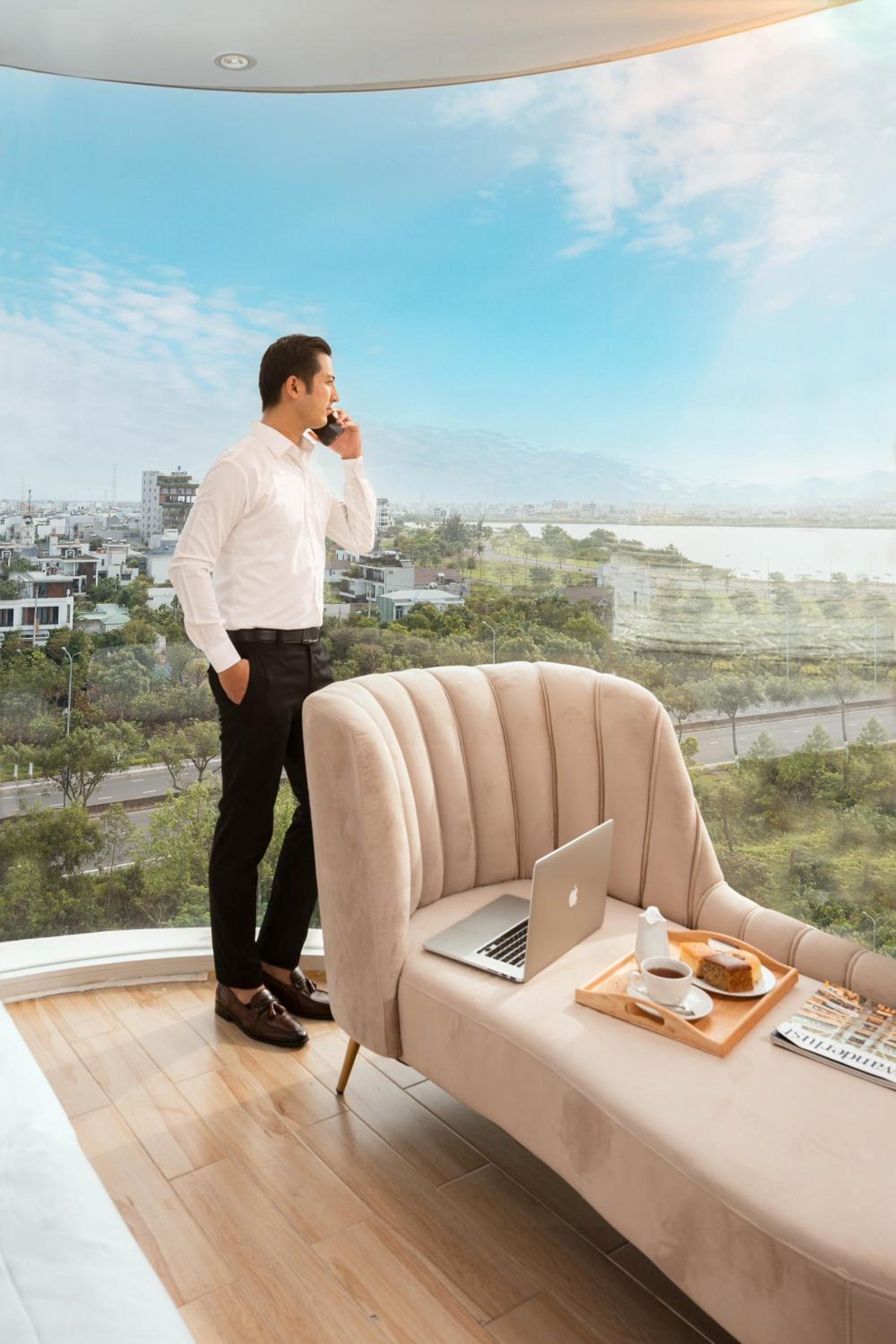 Suite with Balcony and River View