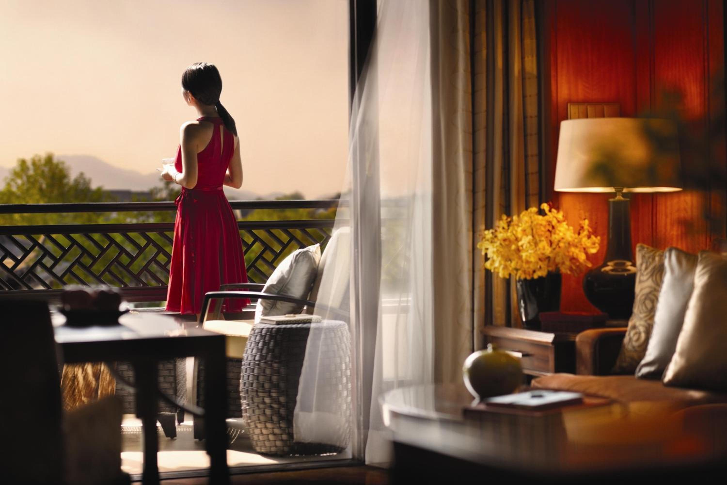 Premier Garden View Twin Room