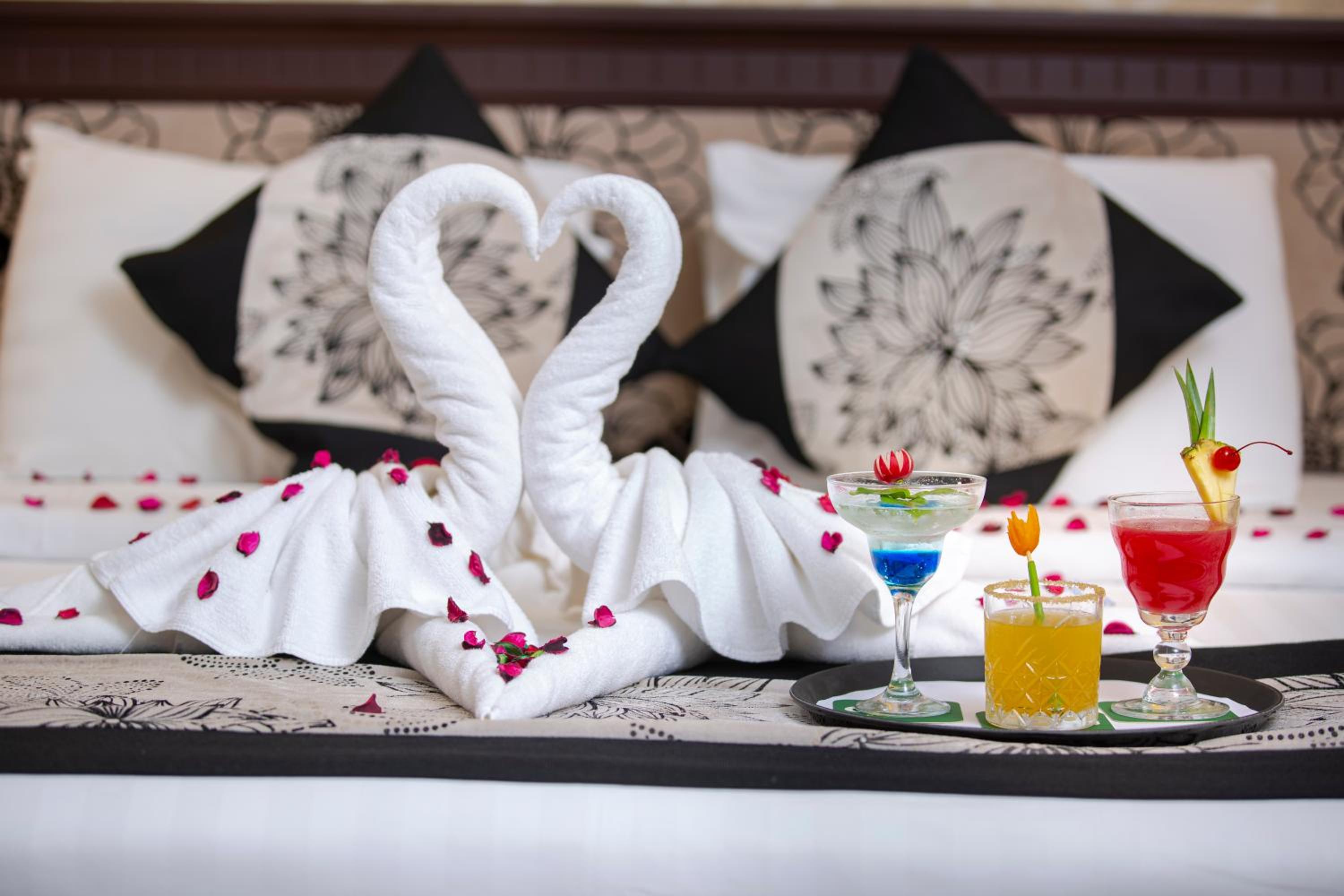 Deluxe Room - Twin Beds