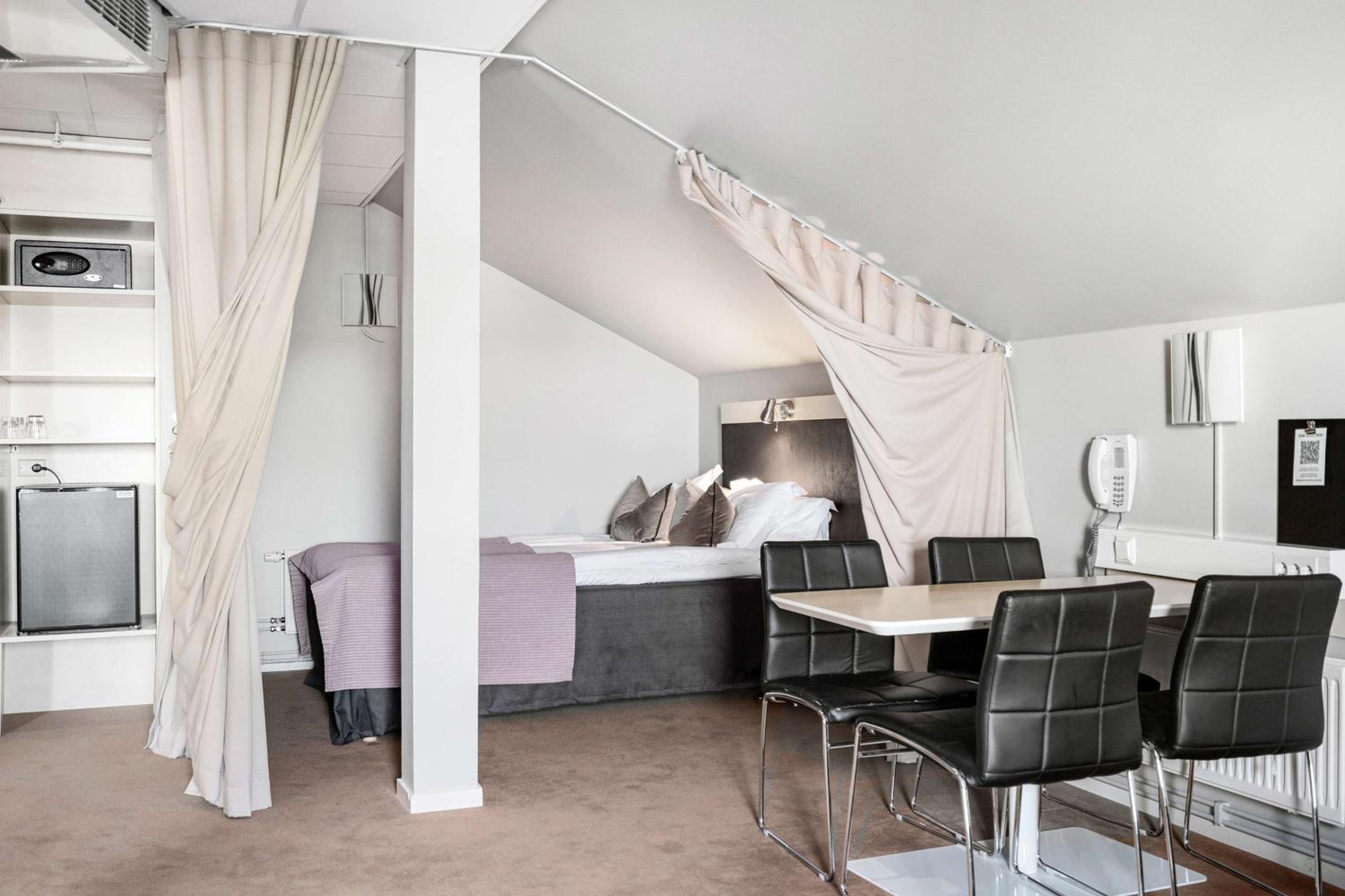 Two-Bedroom with King and Double Beds