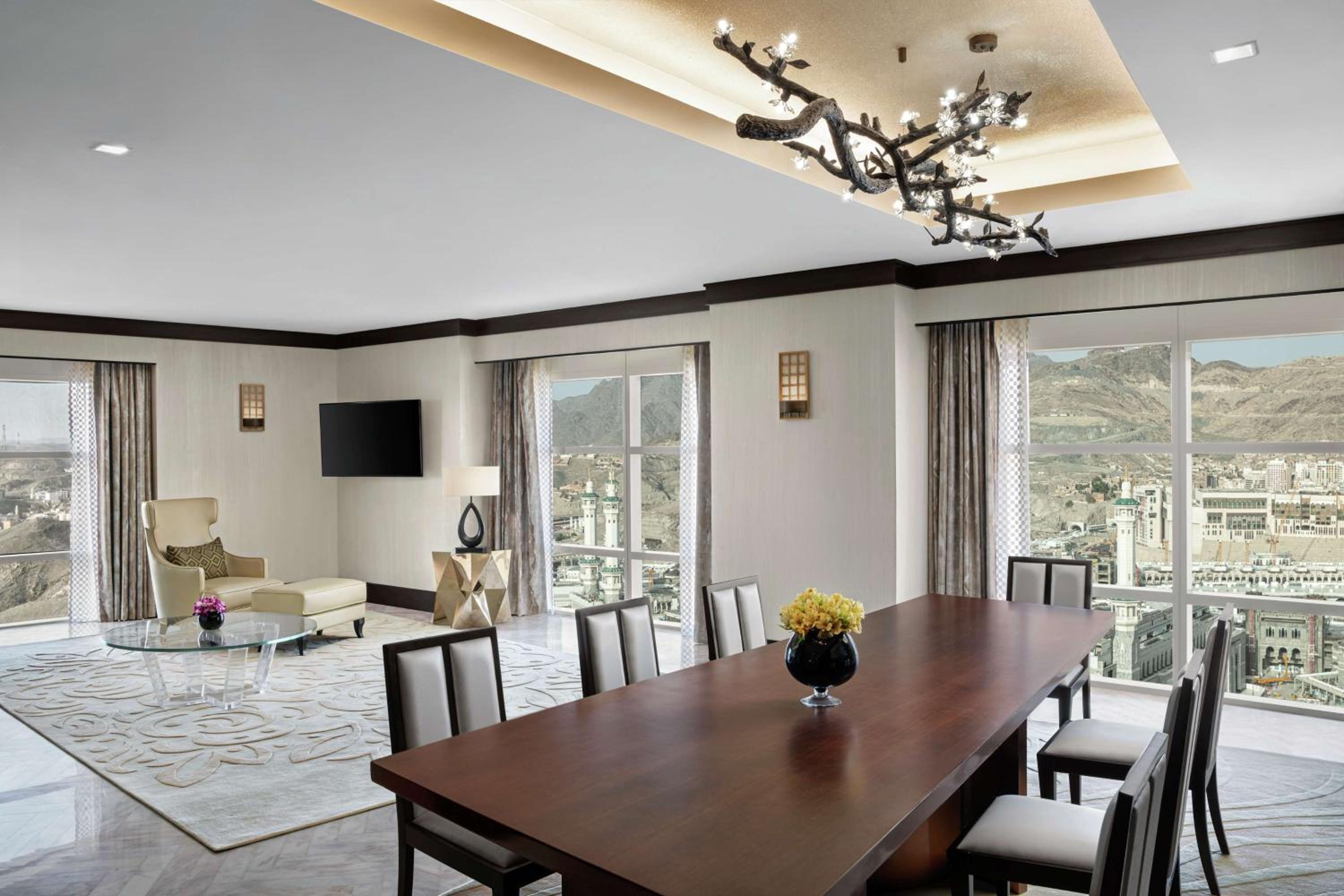 Presidential Suite with Haram View