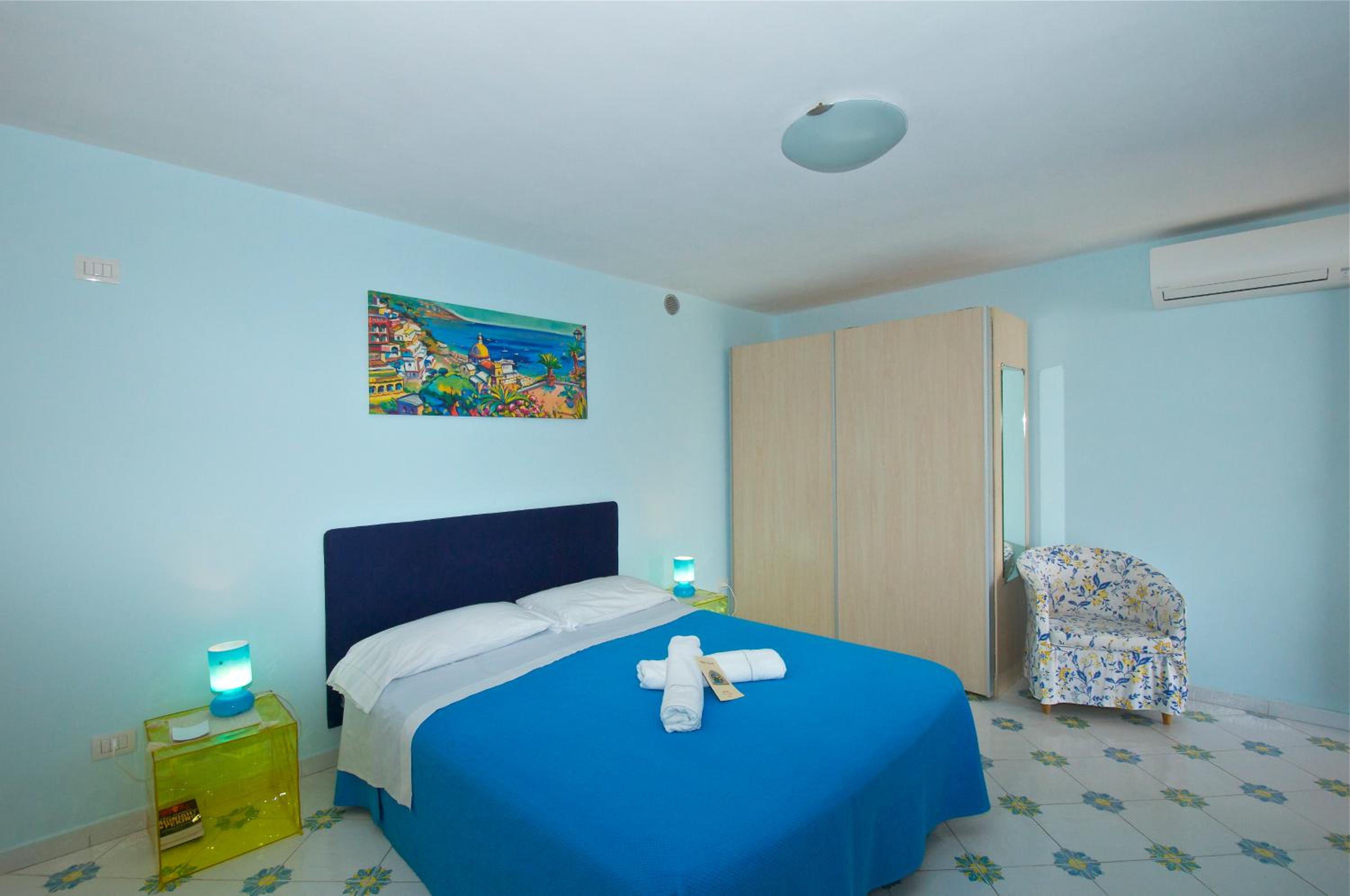 Studio Apartment with Sea View (2 Adults)