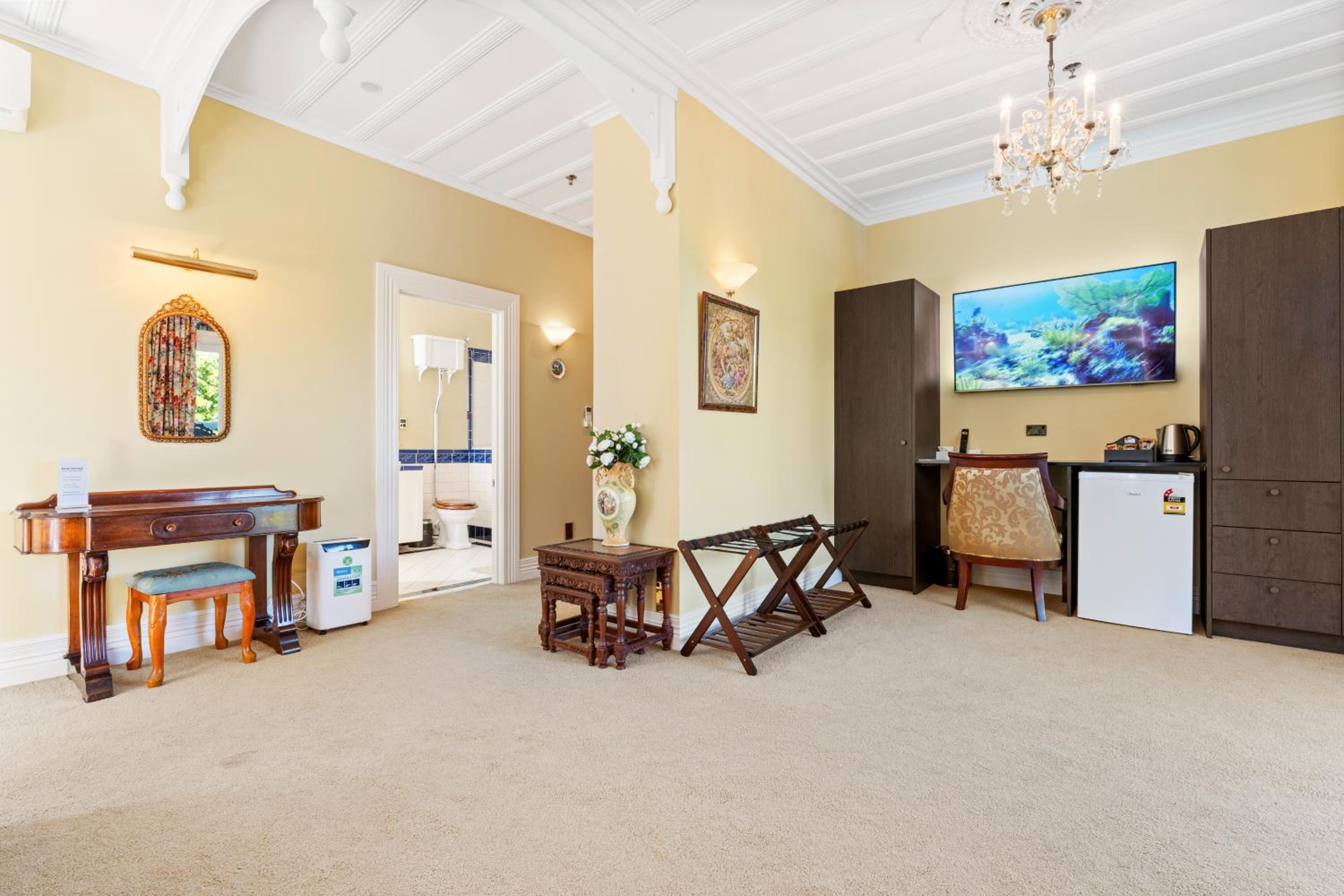 King Room with Balcony