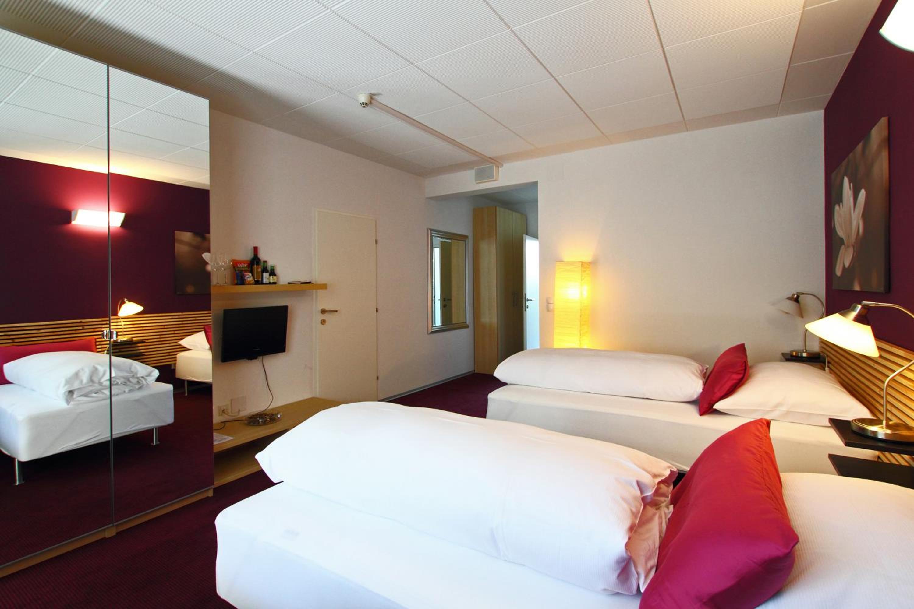 Twin Room with Balcony