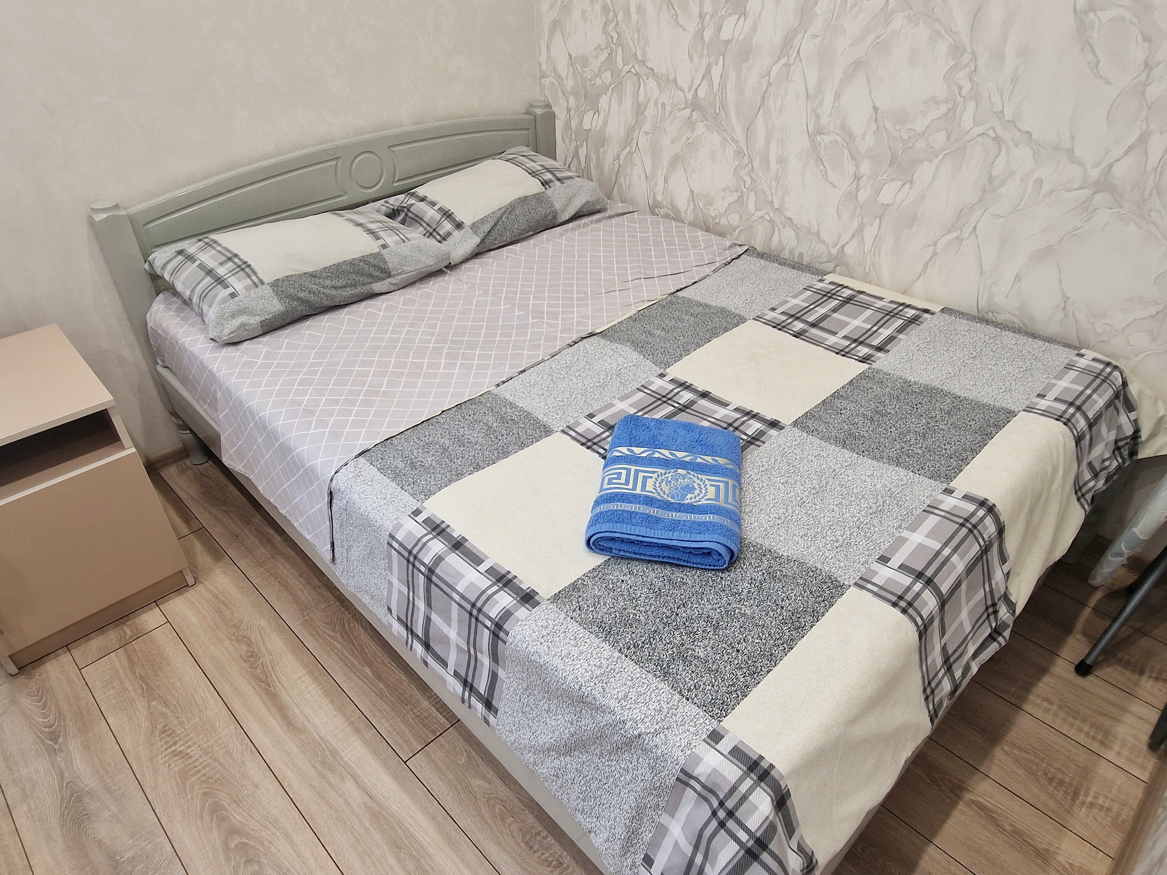 Трехместный номер с собственной ванной комнатой