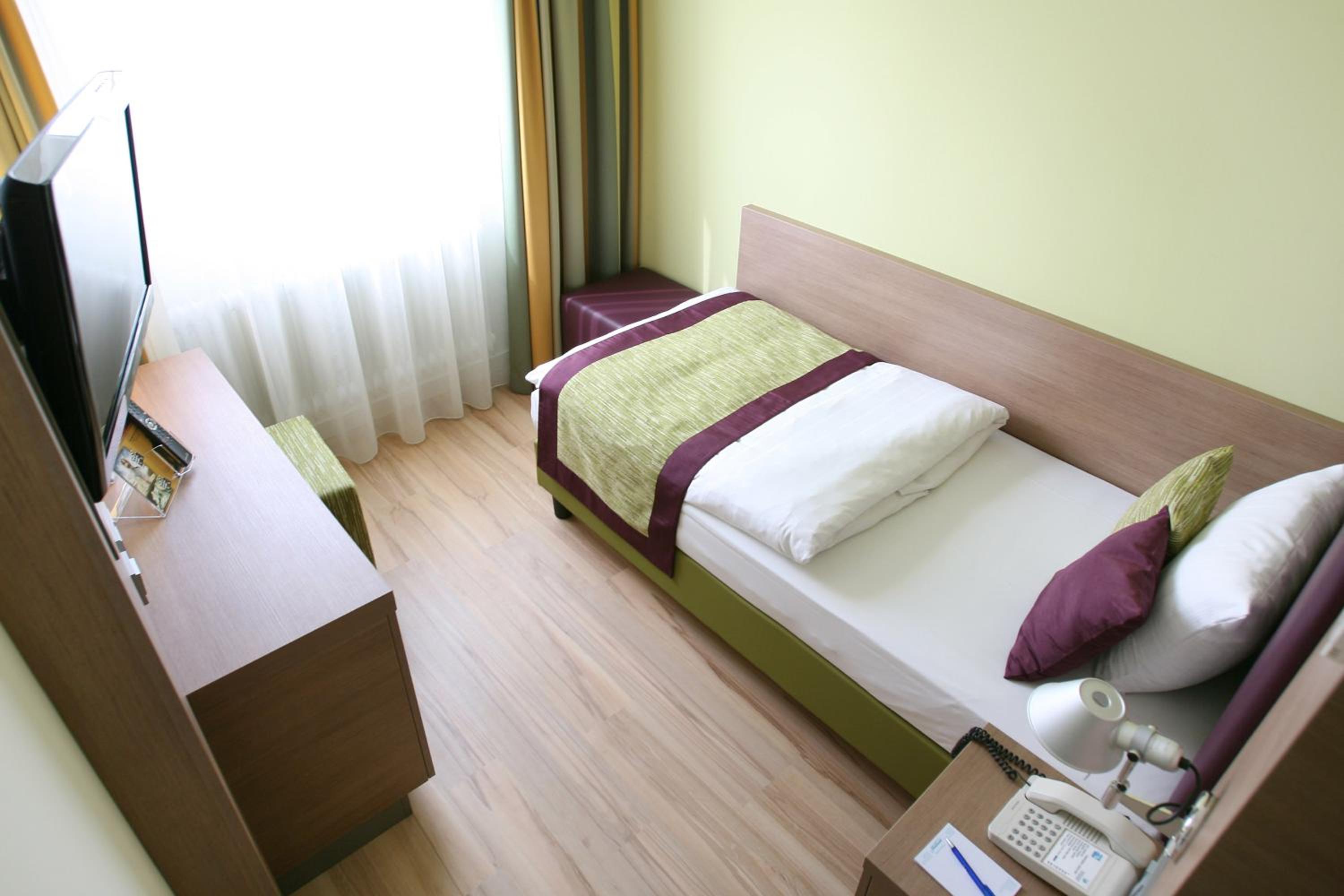 Small Economy Single Room 