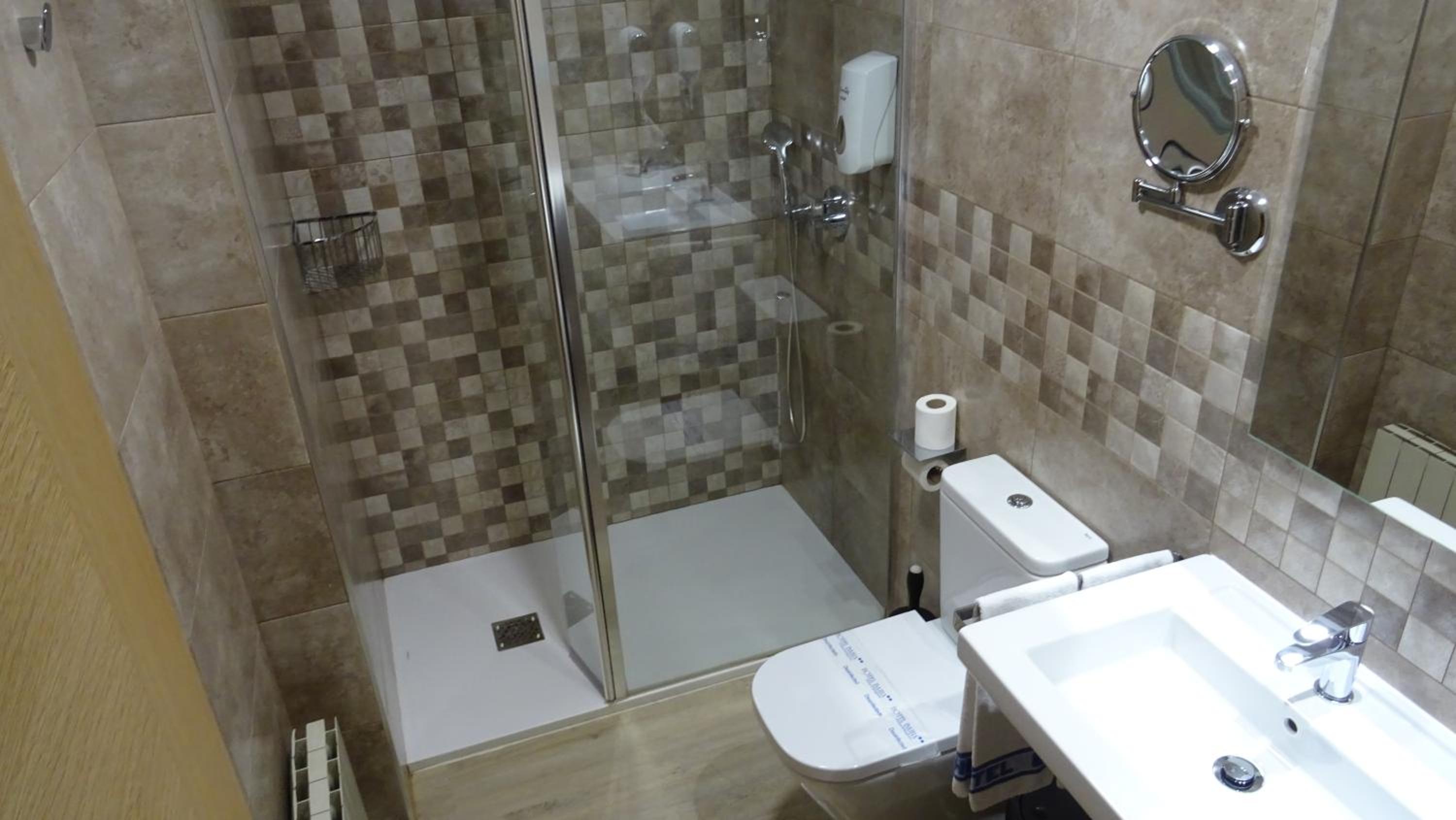 Double or Twin Room with Parking