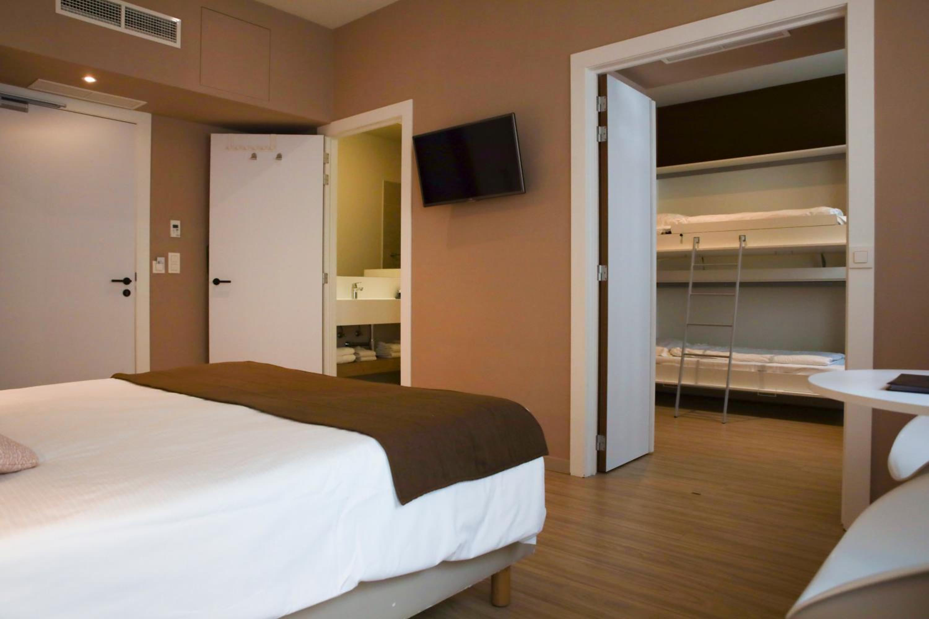 Luxury Quadruple Room