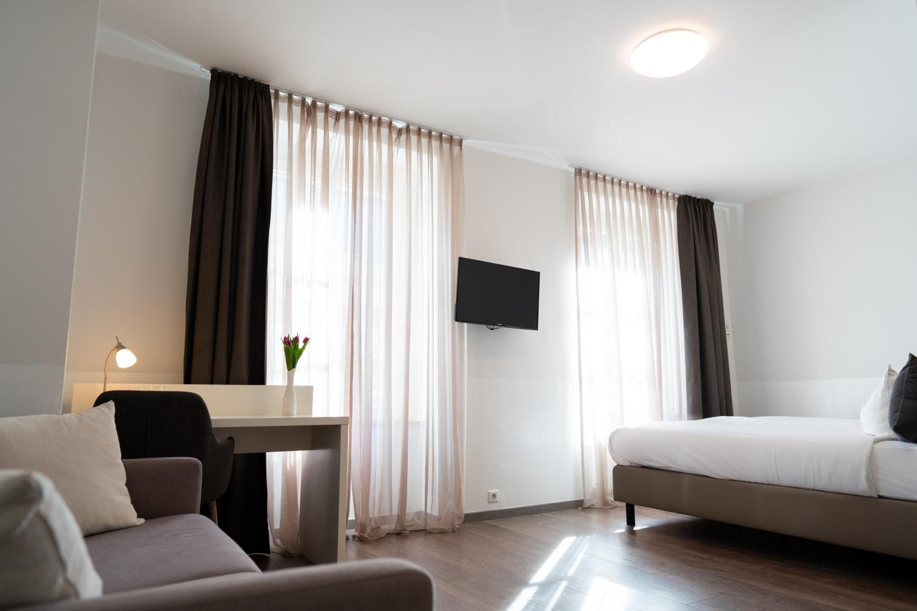 Quadruple Room with Private Bathroom