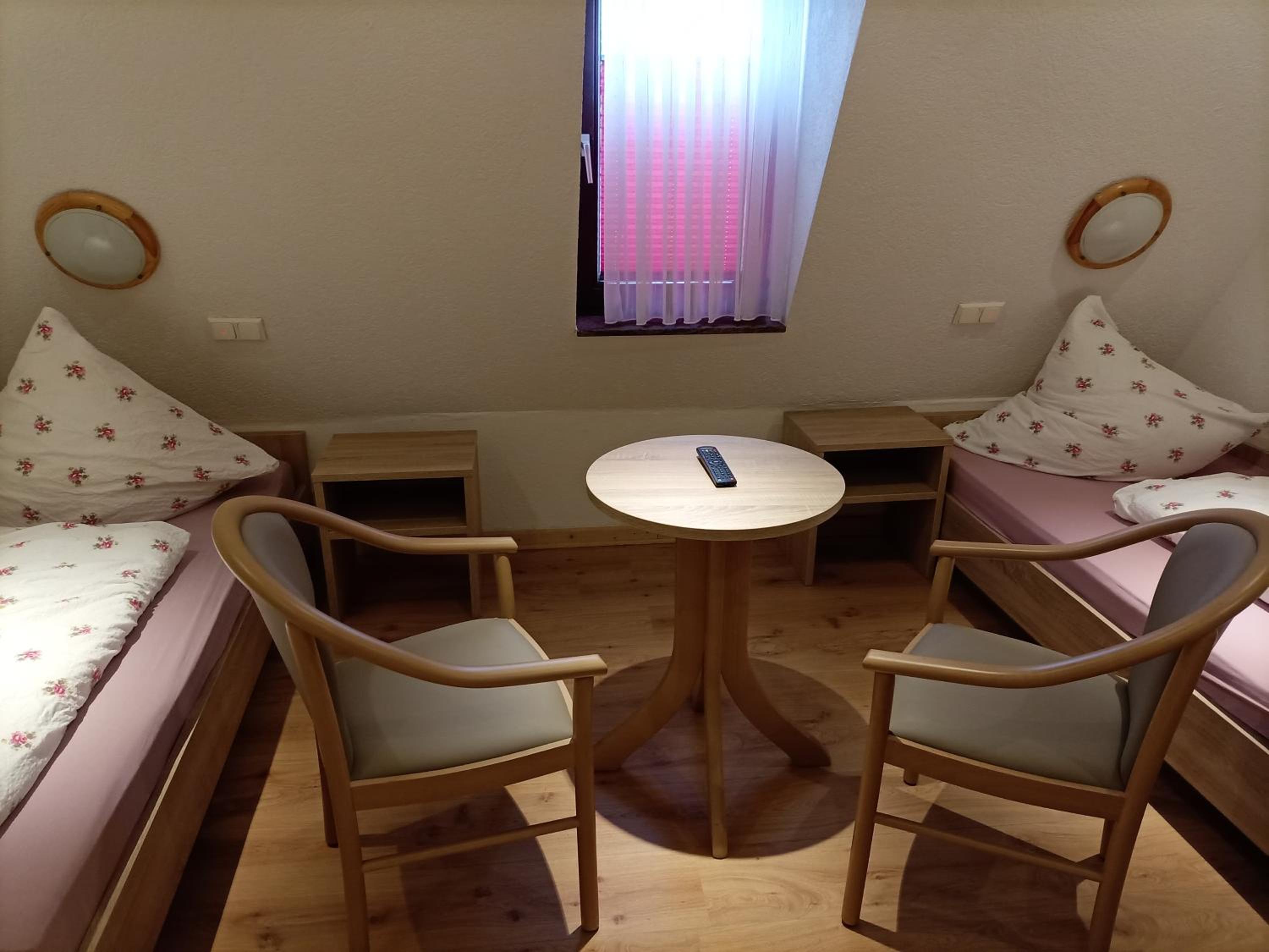 Apartment (5 Adults)