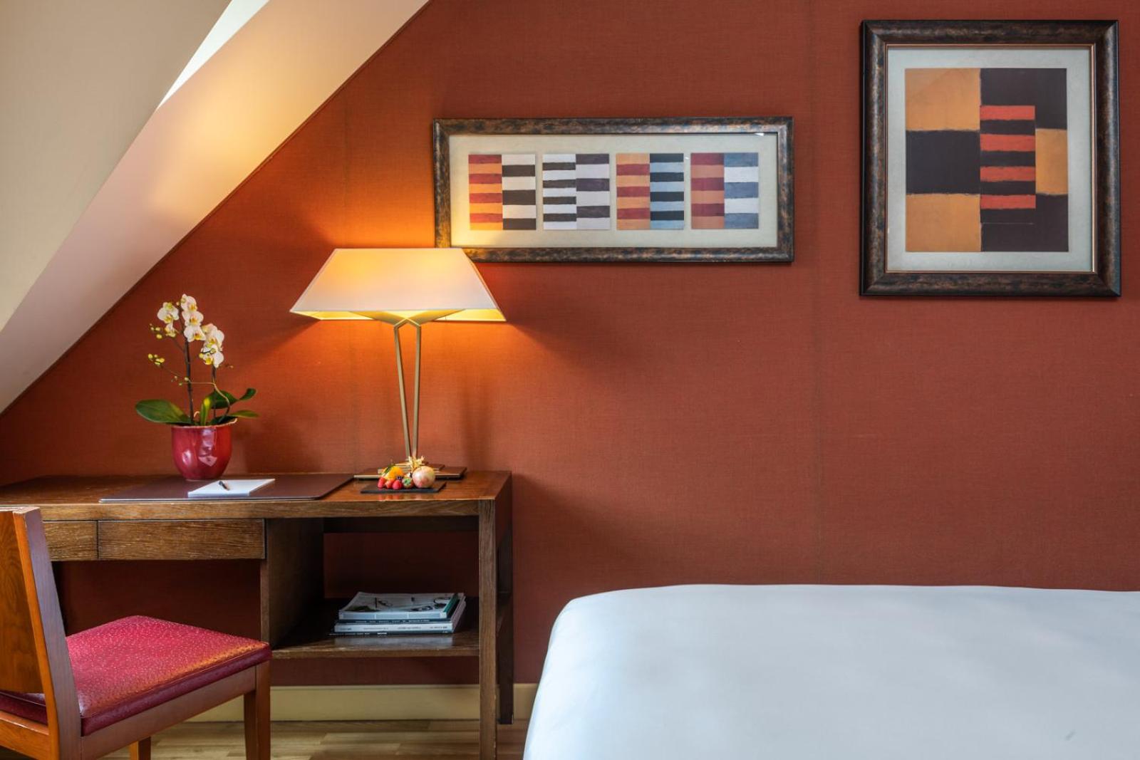 King Room with Lake View