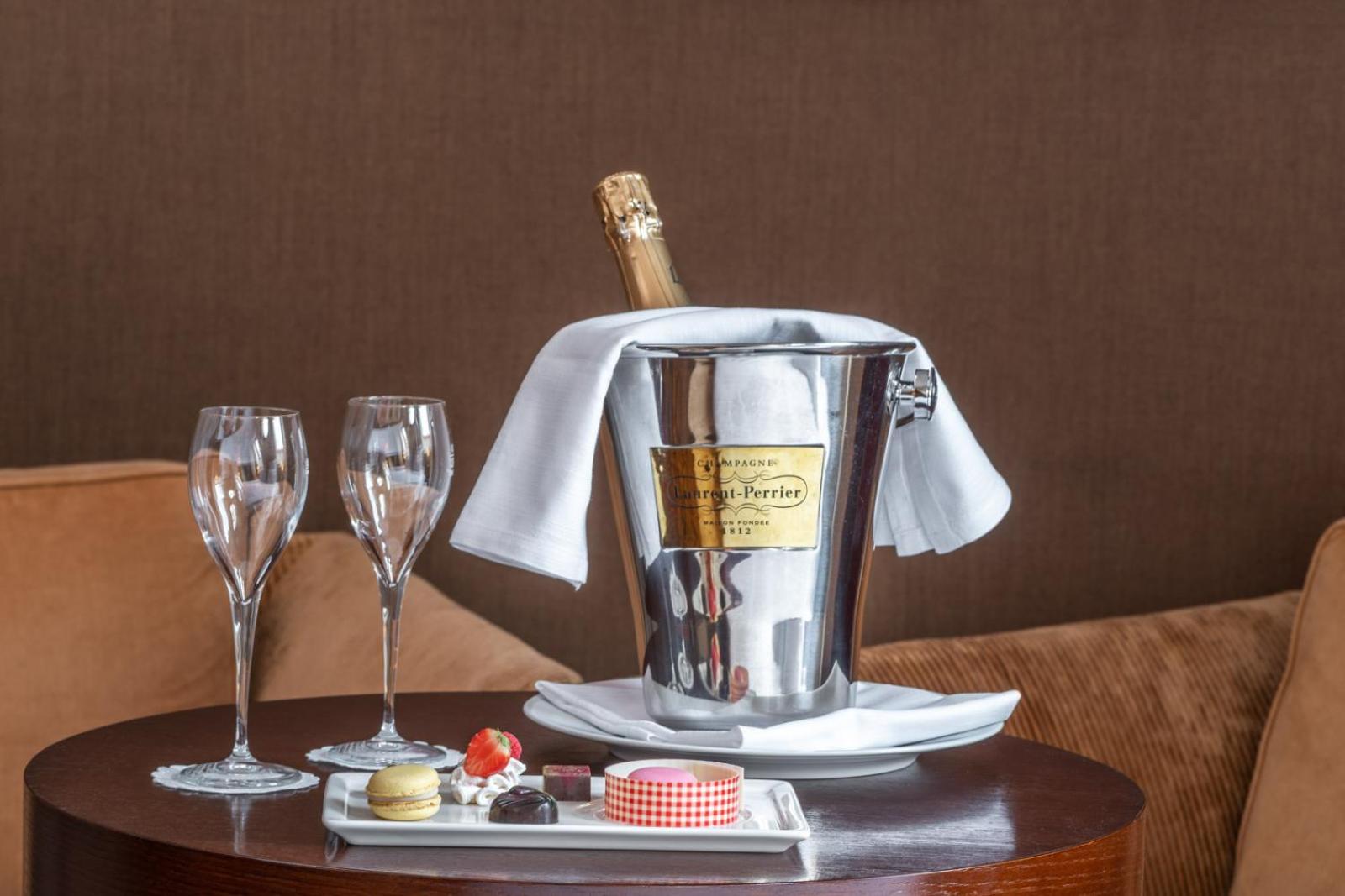 King Room with Lake View